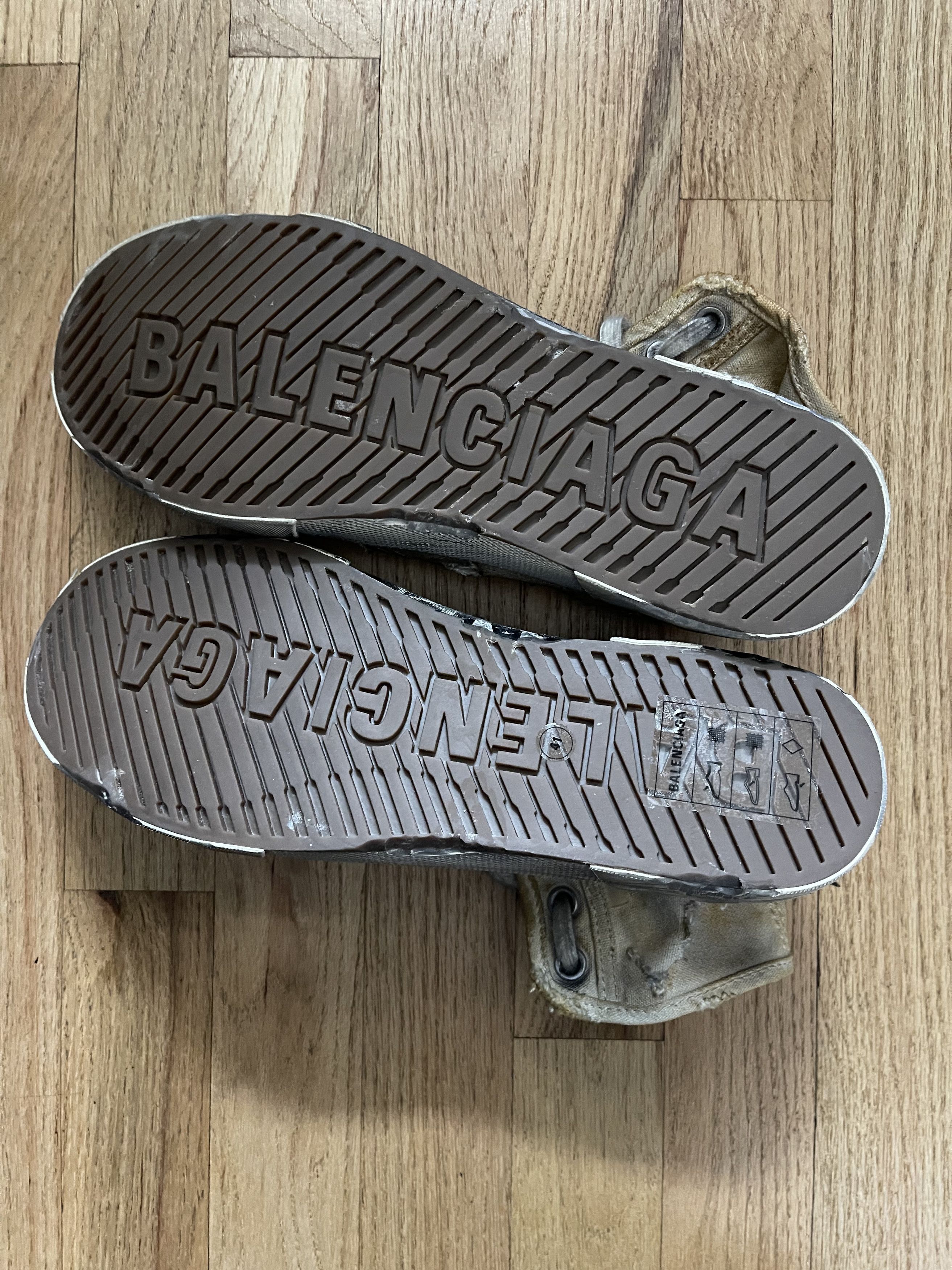 Balenciaga New Destroyed Paris Sneakers (41) Fits 41-42 US 8-9 Size US 8 / EU 41 - 6 Thumbnail
