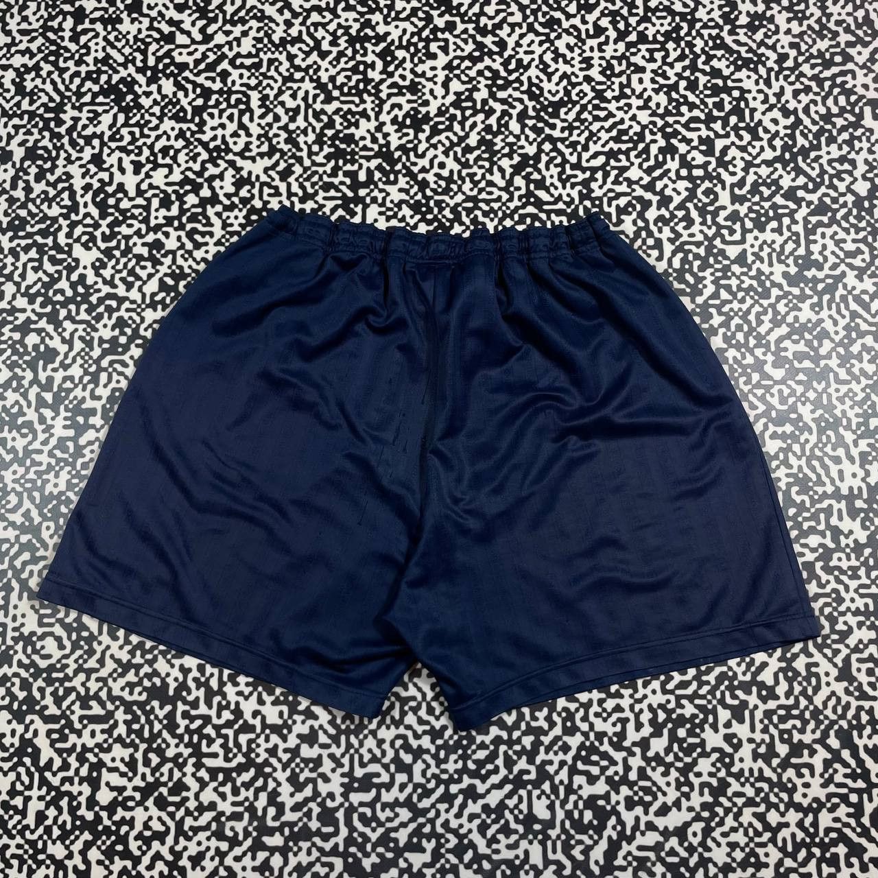 Umbro Vintage 90s Umbro Monogram Casual Sport Retro Shorts Size US 36 / EU 52 - 7 Thumbnail