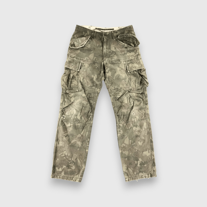 Uniqlo Uniqlo Camo Cargo PantJ236 Grailed