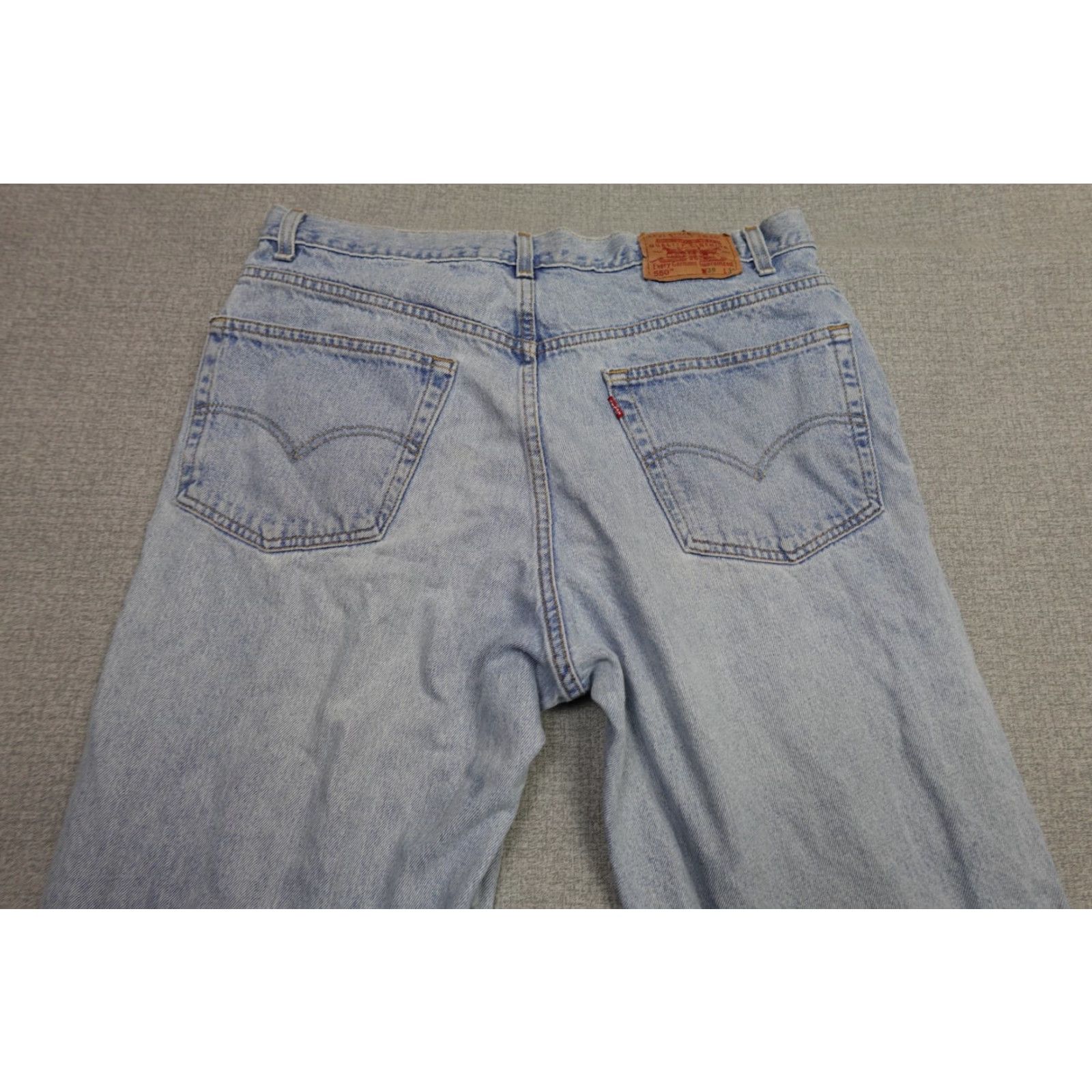 Levi's Levi's 550 Jeans Men 38x30 Blue Relaxed Fit Light Wash Denim Straight 5-Pocket Zipper Belt Loops Men's Jeans Size US 38 / EU 54 - 5 Thumbnail