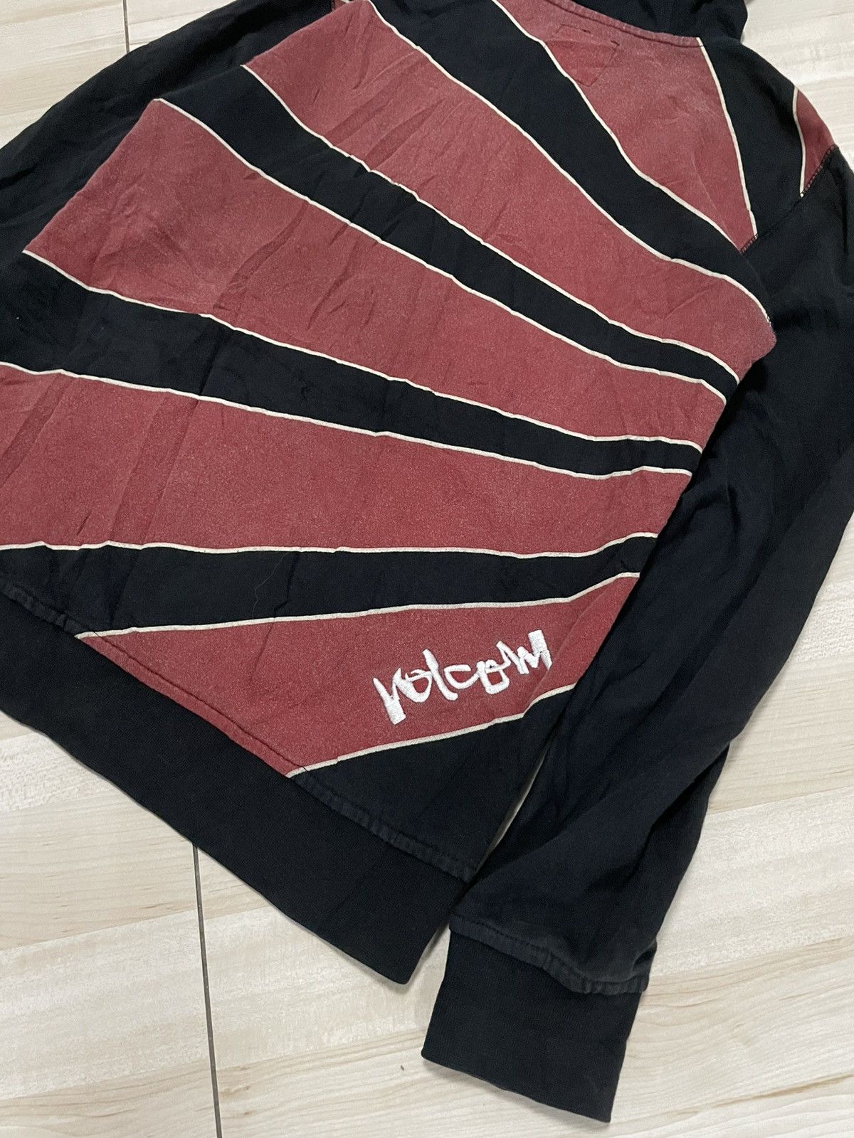 Volcom RARE Full Zip Vintage Volcom Y2K Hoodie Size US S / EU 44-46 / 1 - 4 Thumbnail