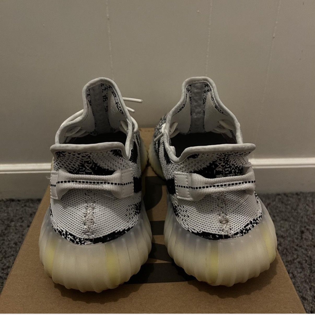 Yeezy Yeezy 350 V2 Zebra - Size 11.5 Size US 11.5 / EU 44-45 - 4 Thumbnail