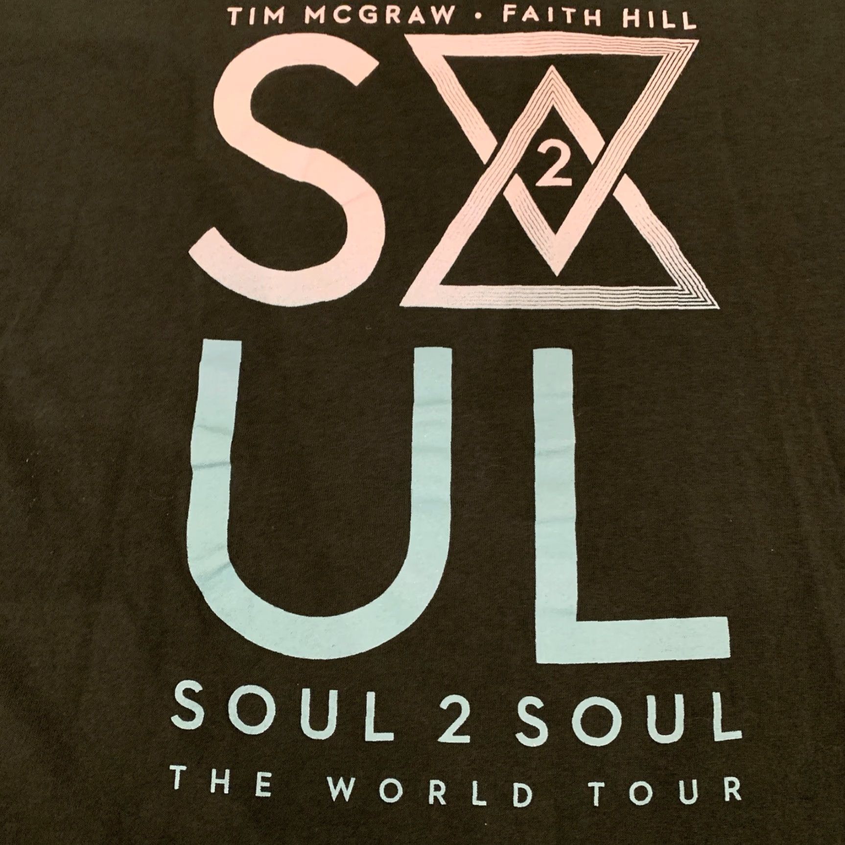 Vintage Tim McGraw Faith Hill World Tour Soul 2 Soul 2017 Concert T Shirt Size XXL Mens Green Cotton Blend Short Sleeve Round Neck Graphic Print Size US XXL / EU 58 / 5 - 3 Thumbnail