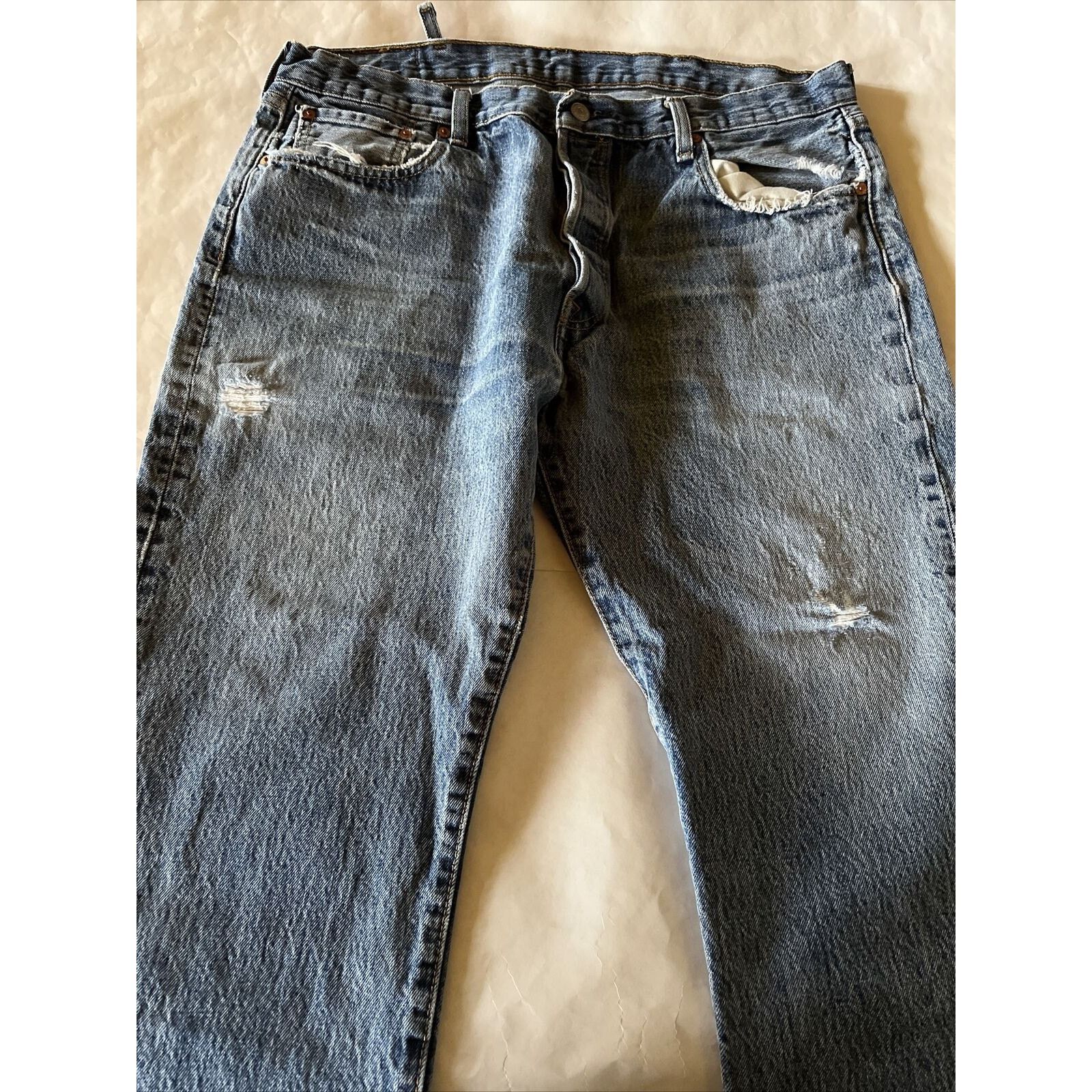 Levi's Levis 501 Jeans 38x30 Blue Denim Button Med Wash Distressed Size US 38 / EU 54 - 8 Thumbnail