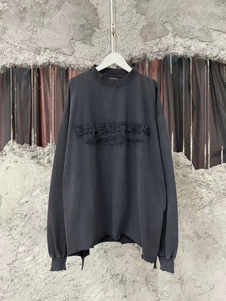 Balenciaga Balenciaga Destroy Long Sleeve 2504-Nextarrow Size US M / EU 48-50 / 2 - 1 Thumbnail