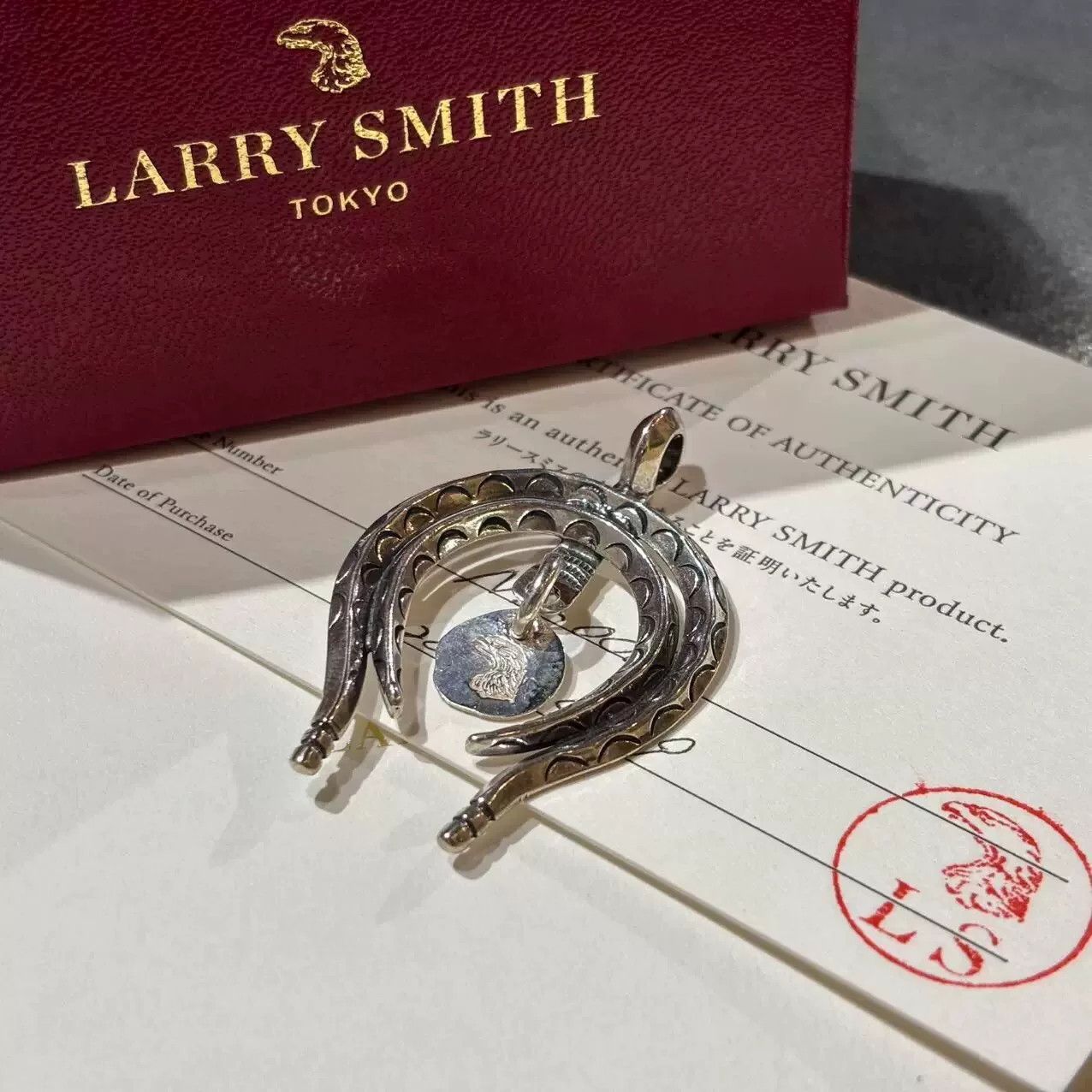 Larry Smith larry smith guardian pendant with authenticity card Size ONE SIZE - 1 Thumbnail