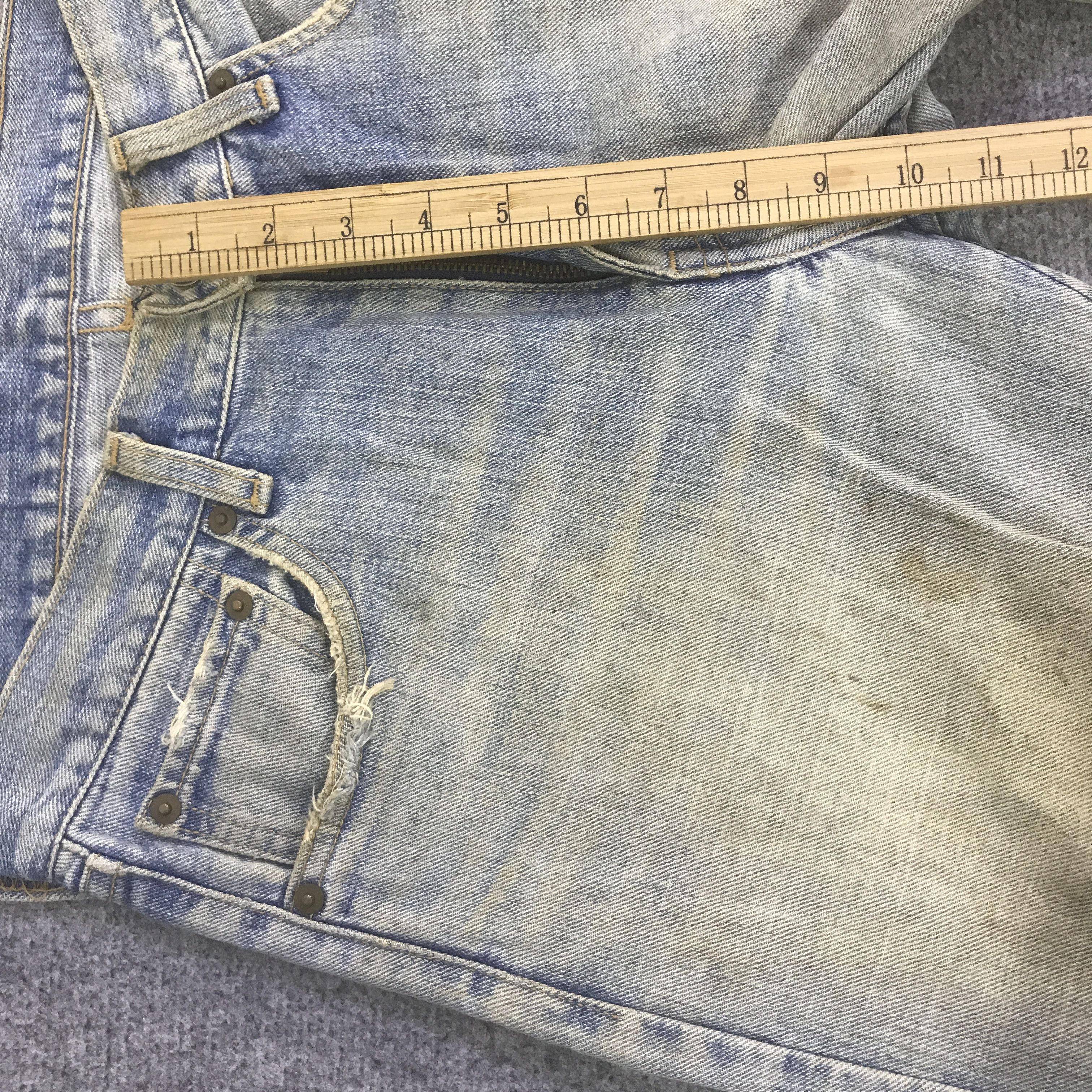 Levi's Vintage Clothing LEVI'S LIGHT WASH DENIM JEANS PANTS K129B8 Size US 30 / EU 46 - 8 Thumbnail