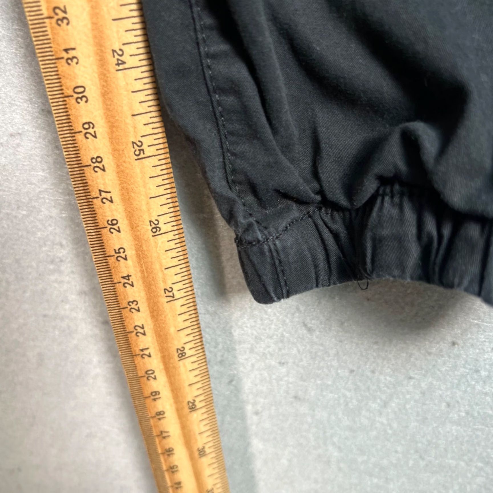 H&M H&M Mens Size Small Black Jogger Pants Regular Fit Elastic Waist Cuffs Size US 29 - 7 Thumbnail