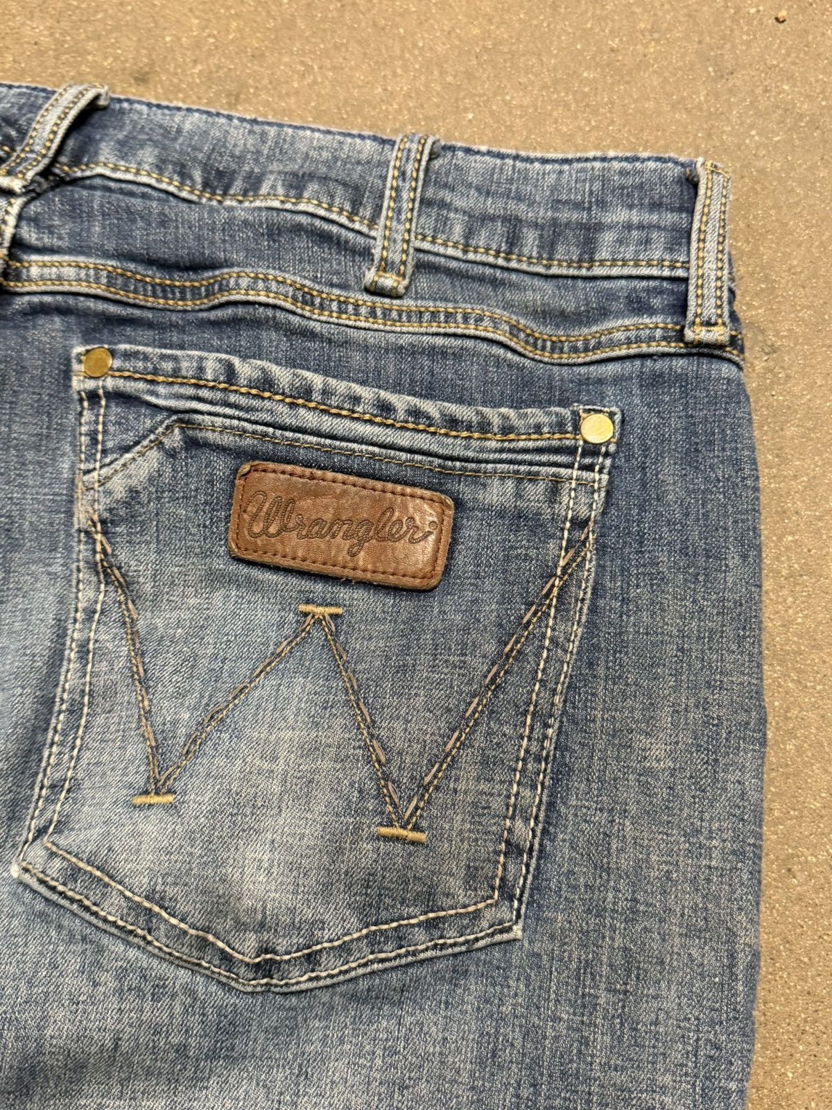 Wrangler Wrangler bootcut flare denim jeans size 36x31 Size US 36 / EU 52 - 6 Thumbnail