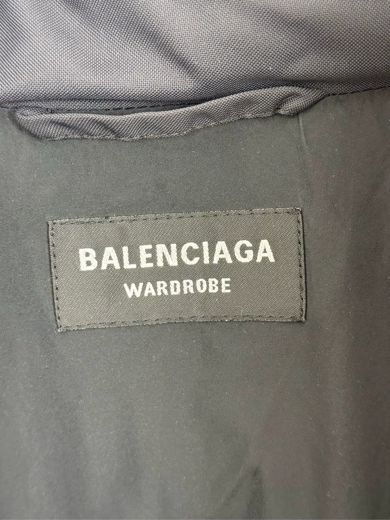 Balenciaga Balenciaga Double b embroidered logo coat on the back Size US M / EU 48-50 / 2 - 3 Thumbnail