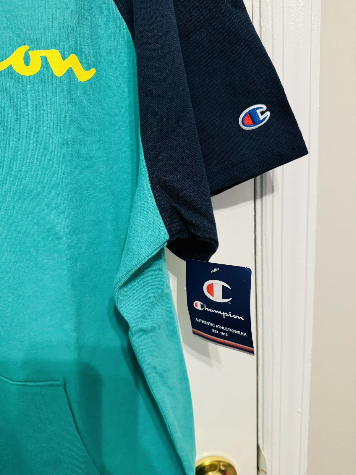 Champion Champion Men's Middleweight Short Sleeve Hoodie Size XL Size US XL / EU 56 / 4 - 6 Thumbnail