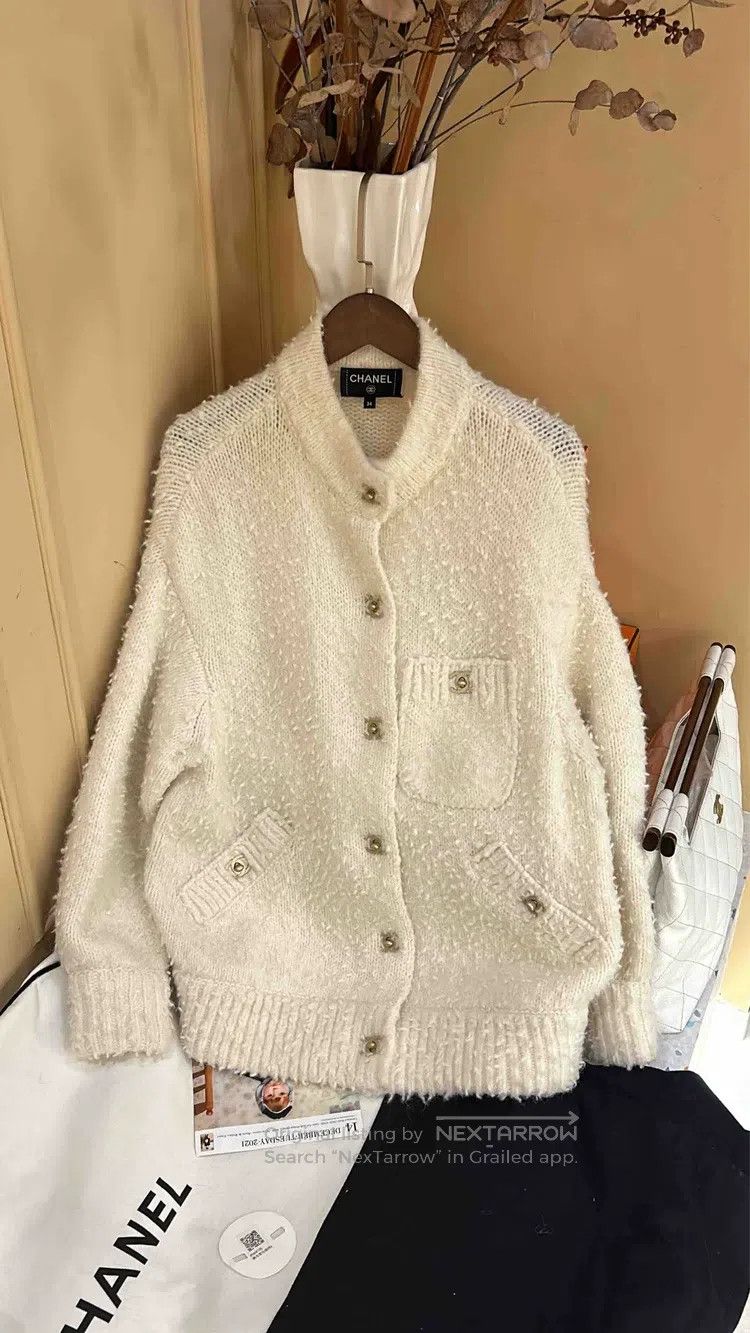 Chanel Chanel Milk white three-pocket schoolbag buckle cashmere c Size XXS / US 00 / IT 34 - 1 Thumbnail