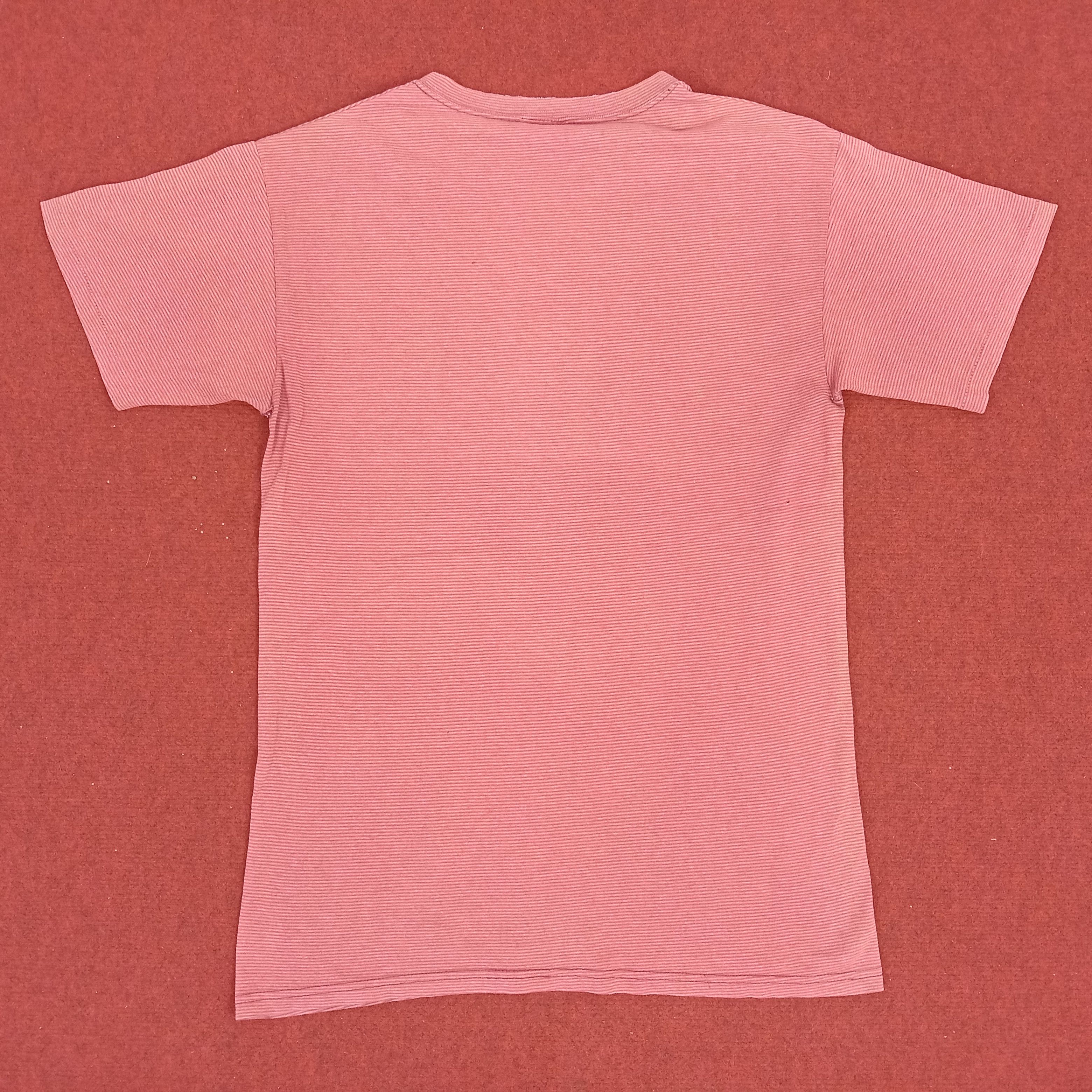 Nike × Vintage Nike Sportswear Streetwear Style Center Big Logo Tshirt Size US M / EU 48-50 / 2 - 3 Thumbnail