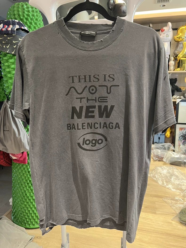 Balenciaga Balenciaga Washed Gray Short Sleeve Tee Size US M / EU 48-50 / 2 - 1 Thumbnail
