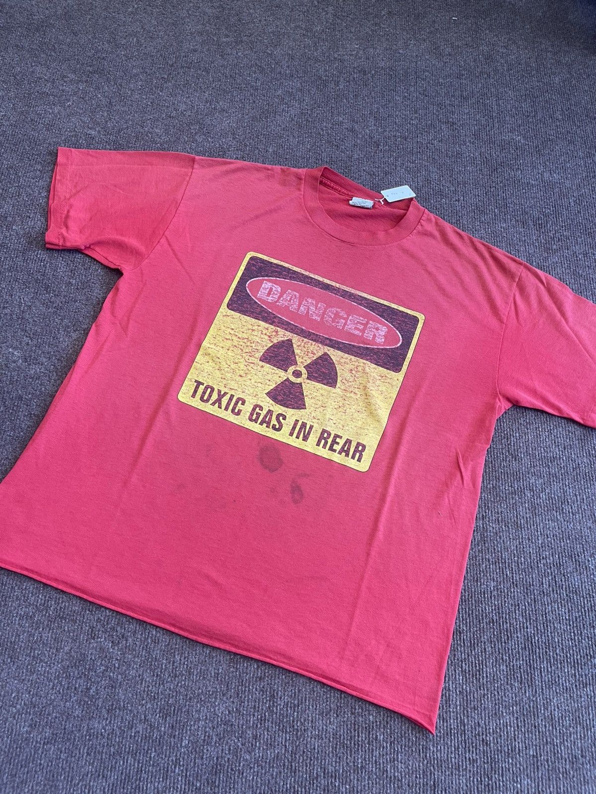 Vintage Vintage Danger Toxic Gas In Rear 90s T Shirt XL Size US XL / EU 56 / 4 - 2 Thumbnail