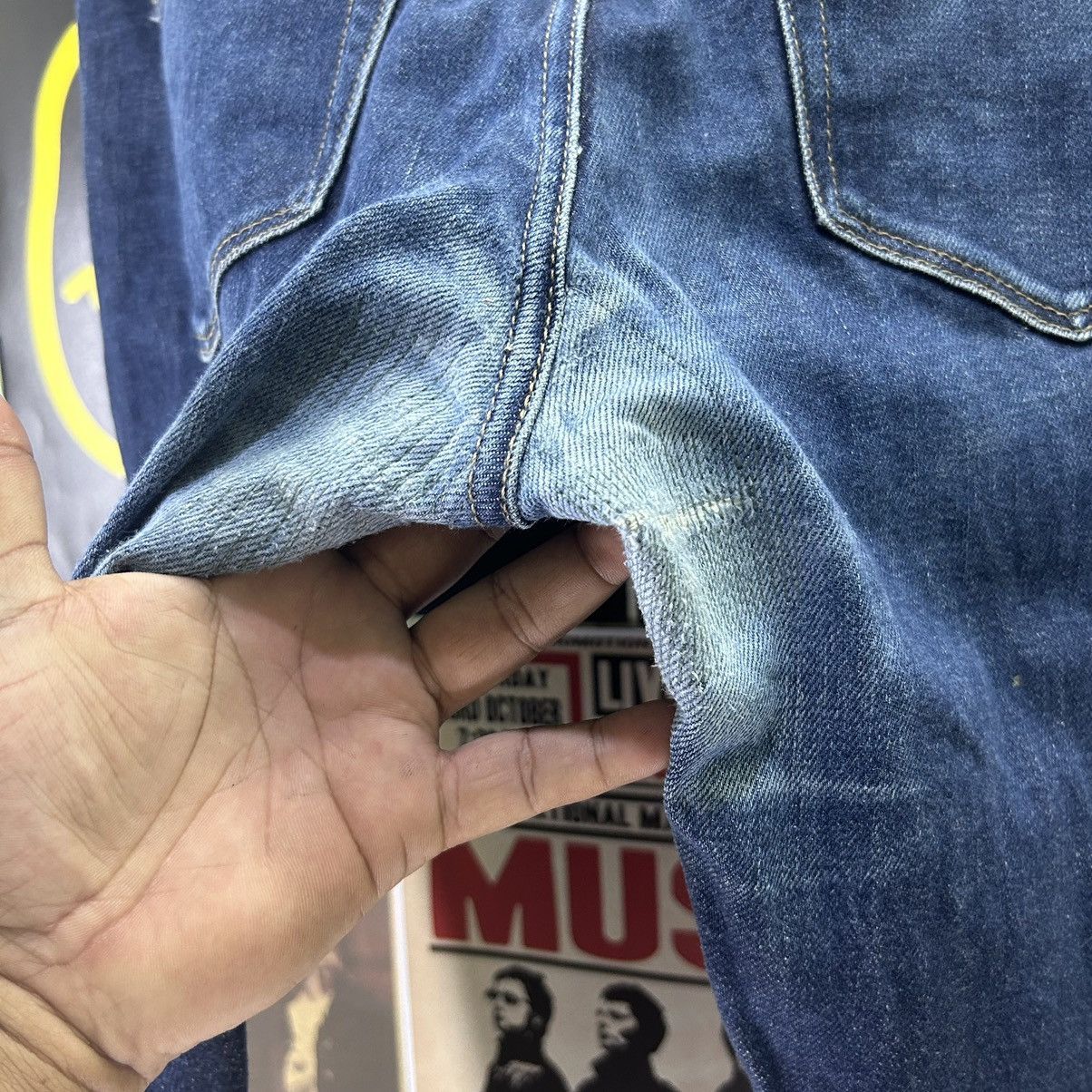 Uniqlo Vintage Uniqlo Selvedge Distressed Denim Size US 36 / EU 52 - 8 Thumbnail