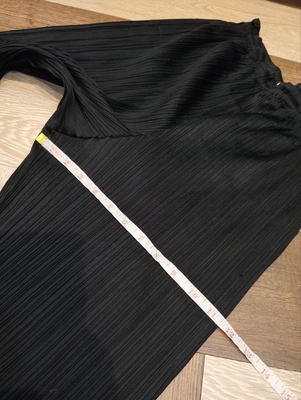 Pleats Please Issey Miyake PLEATS PLEASE ISSEY MIYAKE PLEATED PANTS - BLACK Size 25" / US 0 / IT 36 - 18 Thumbnail