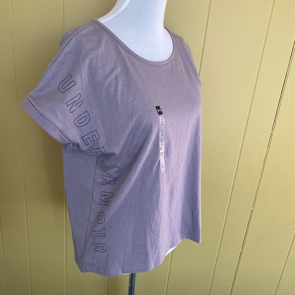 Under Armour Under Armour women M loose fit heat gear brand new shirt sle Size M / US 6-8 / IT 42-44 - 2 Thumbnail