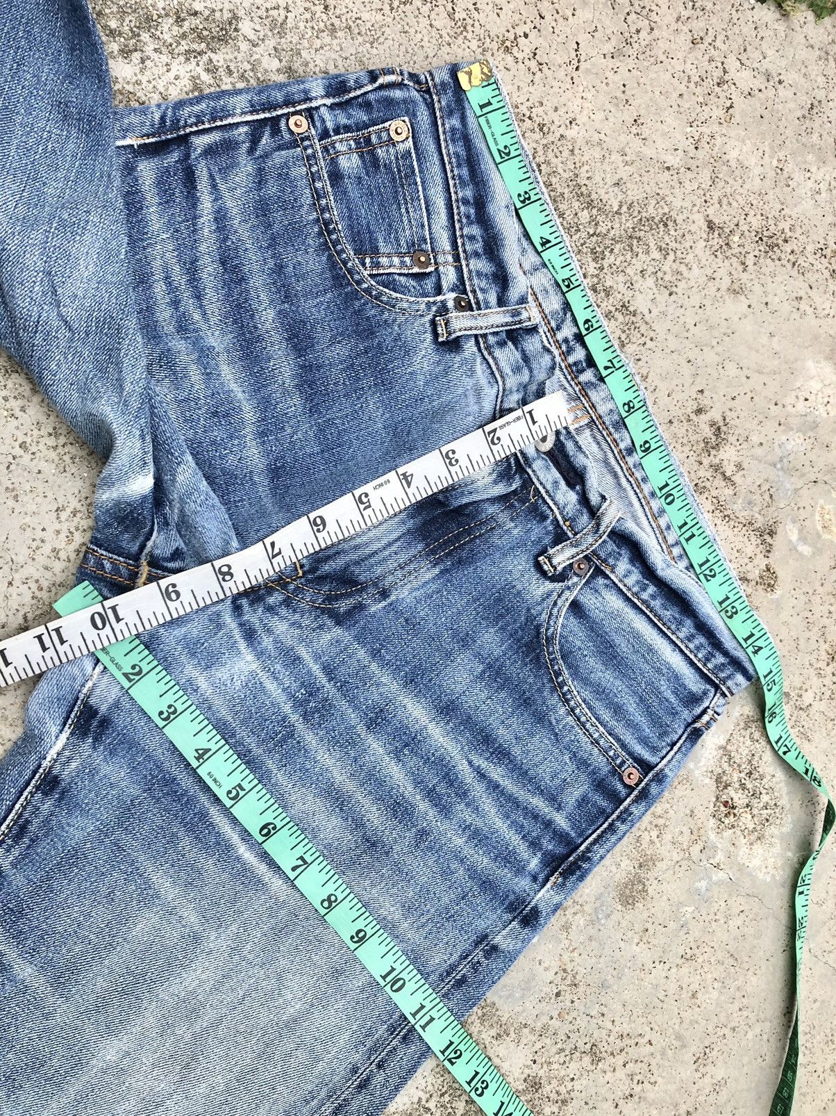 Uniqlo SELVEDGE REDLINE DISTRESSED JEANS Size US 30 / EU 46 - 9 Thumbnail