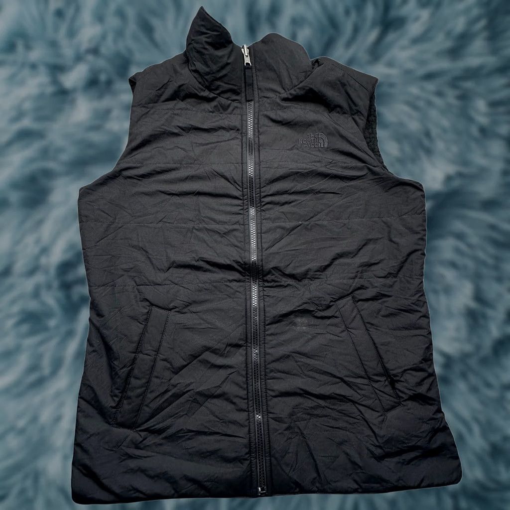 The North Face VINTAGE The North Face Merriewood Reversible Vest Women Medium Full Zip Black Fleece Size M / US 6-8 / IT 42-44 - 1 Thumbnail