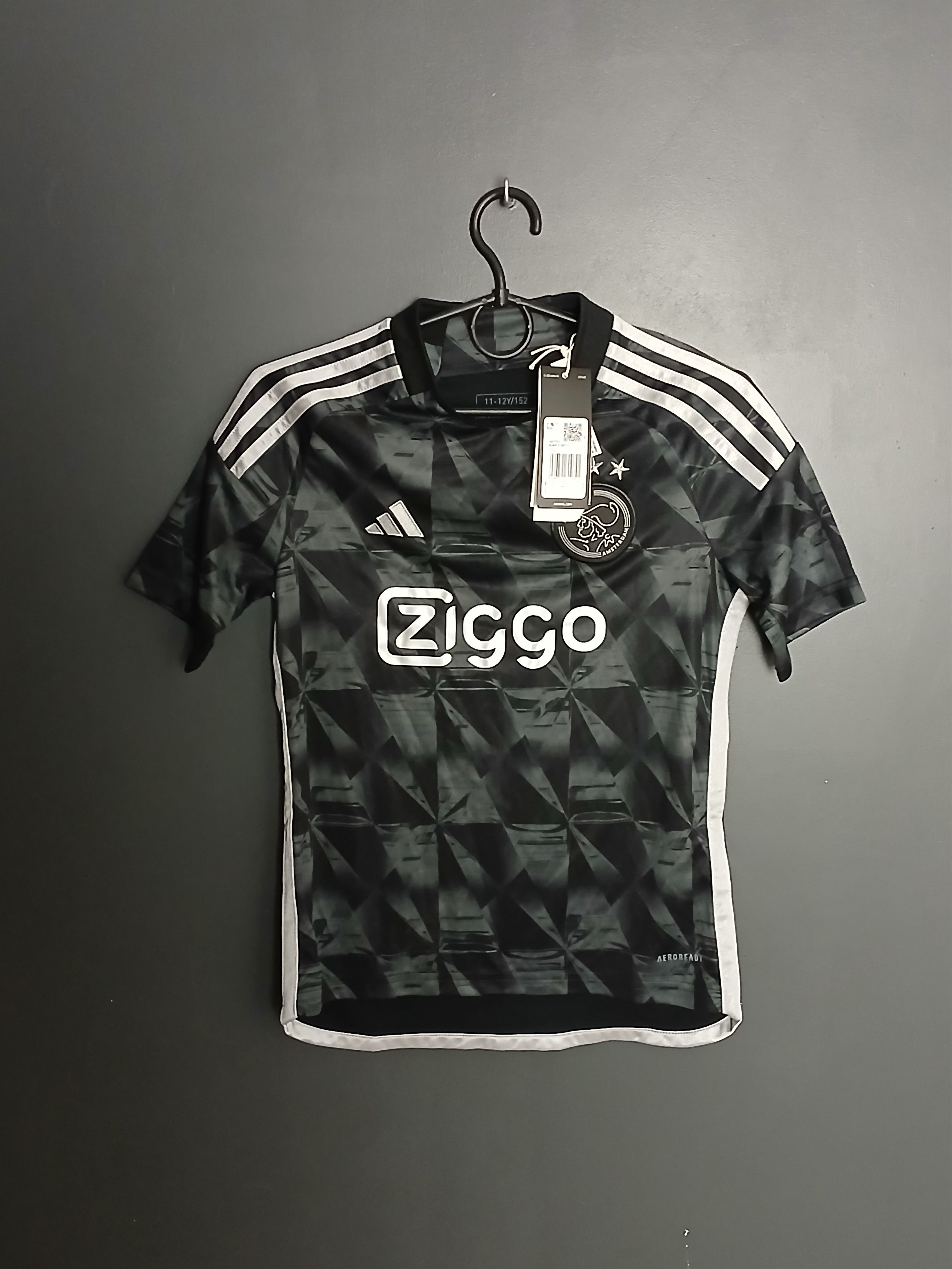Adidas KIDS New Ajax 23/24 Third Football Jersey T-Shirt Size US S / EU 44-46 / 1 - 1 Thumbnail