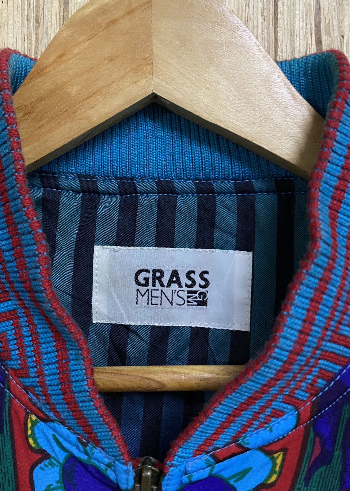 Vintage Rare Vintage Brand Grass Men Full Print Silk Jacket 1990s Size US L / EU 52-54 / 3 - 9 Thumbnail