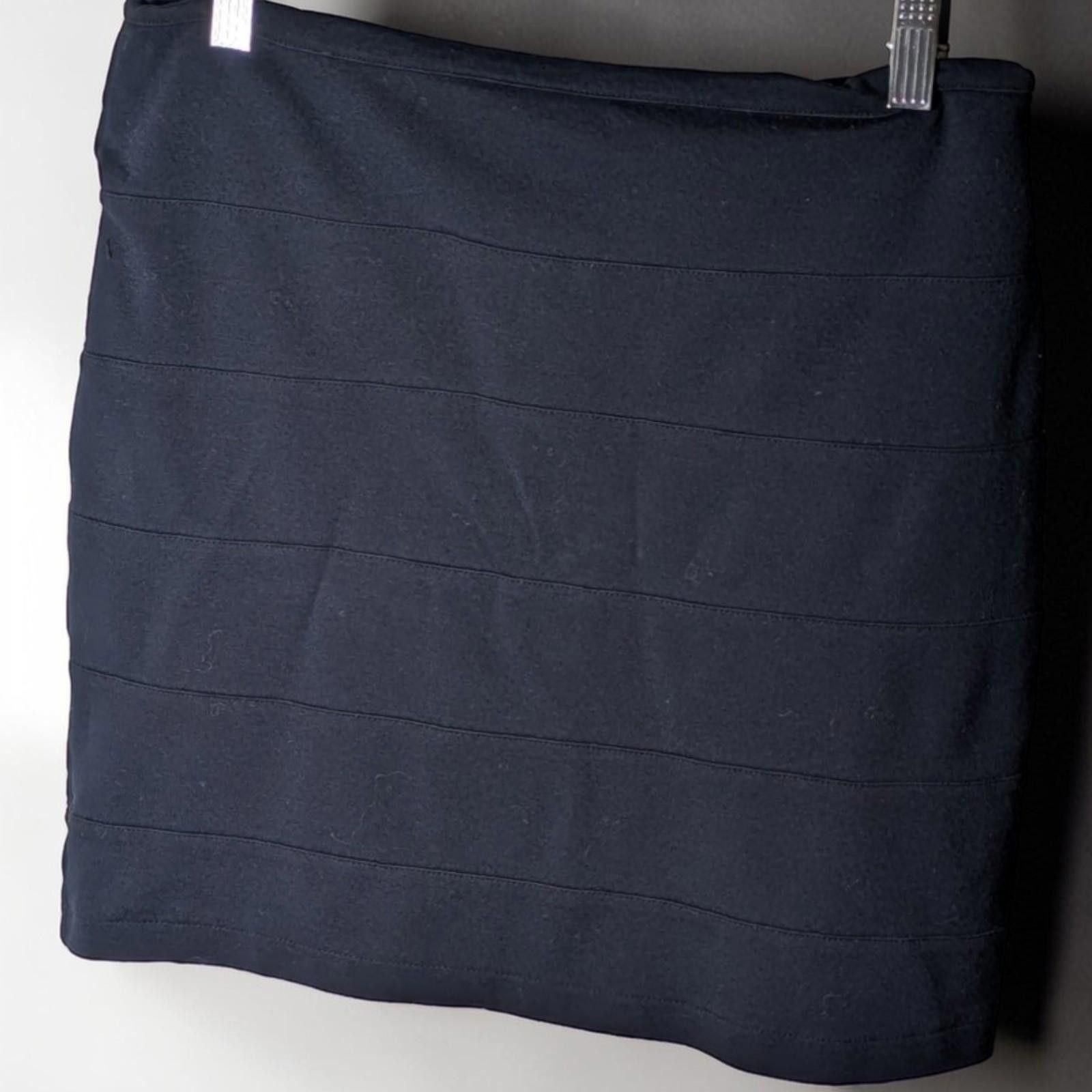 Other Jules + James L Bandage Mini Skirt Black Stretch Form-Fit Size 30" / US 8 / IT 44 - 2 Thumbnail
