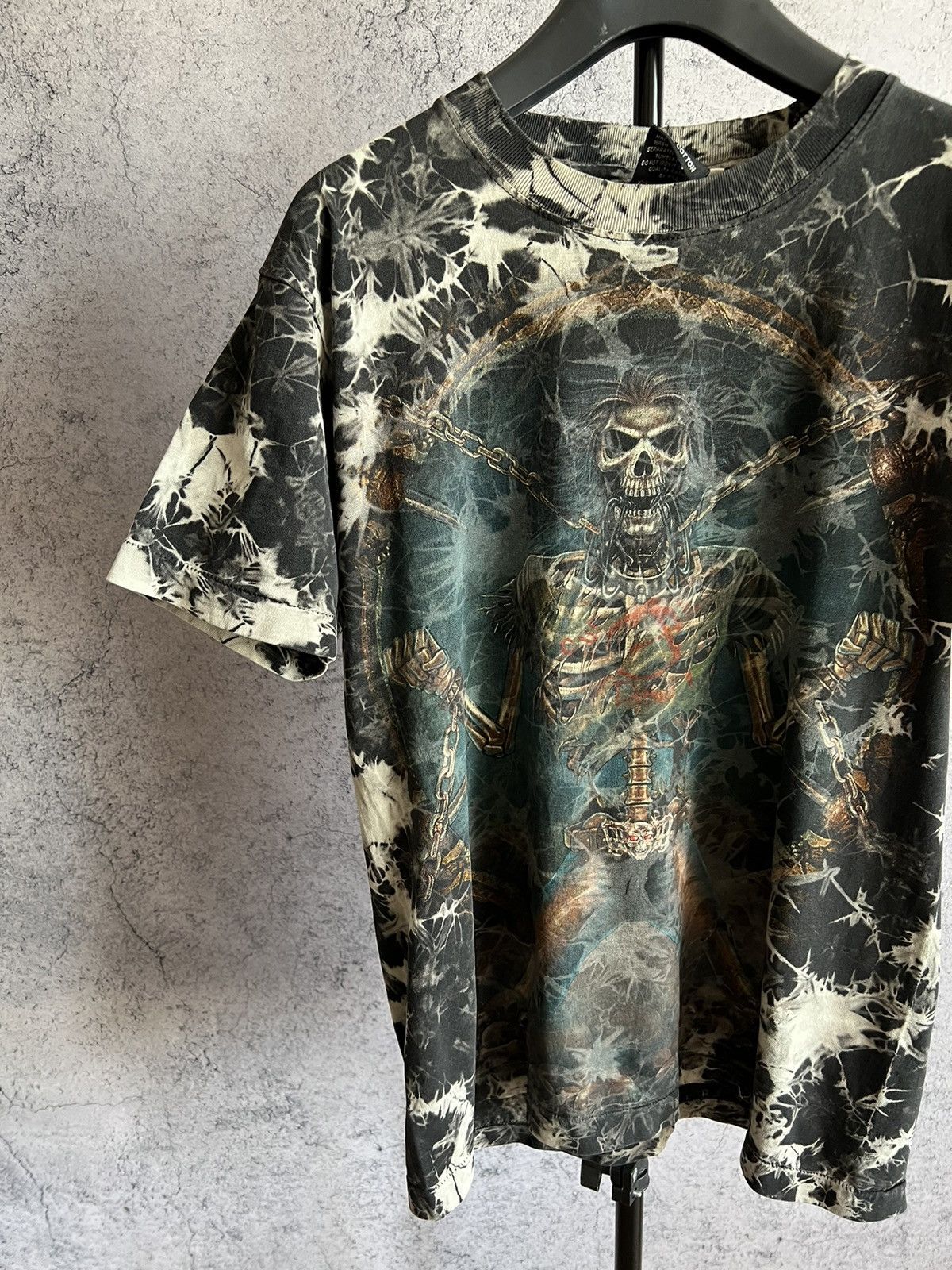 Other Wild Skulls T-shirt Overprint Y2K Skeleton Tee 00s neon logo Size US M / EU 48-50 / 2 - 11 Thumbnail