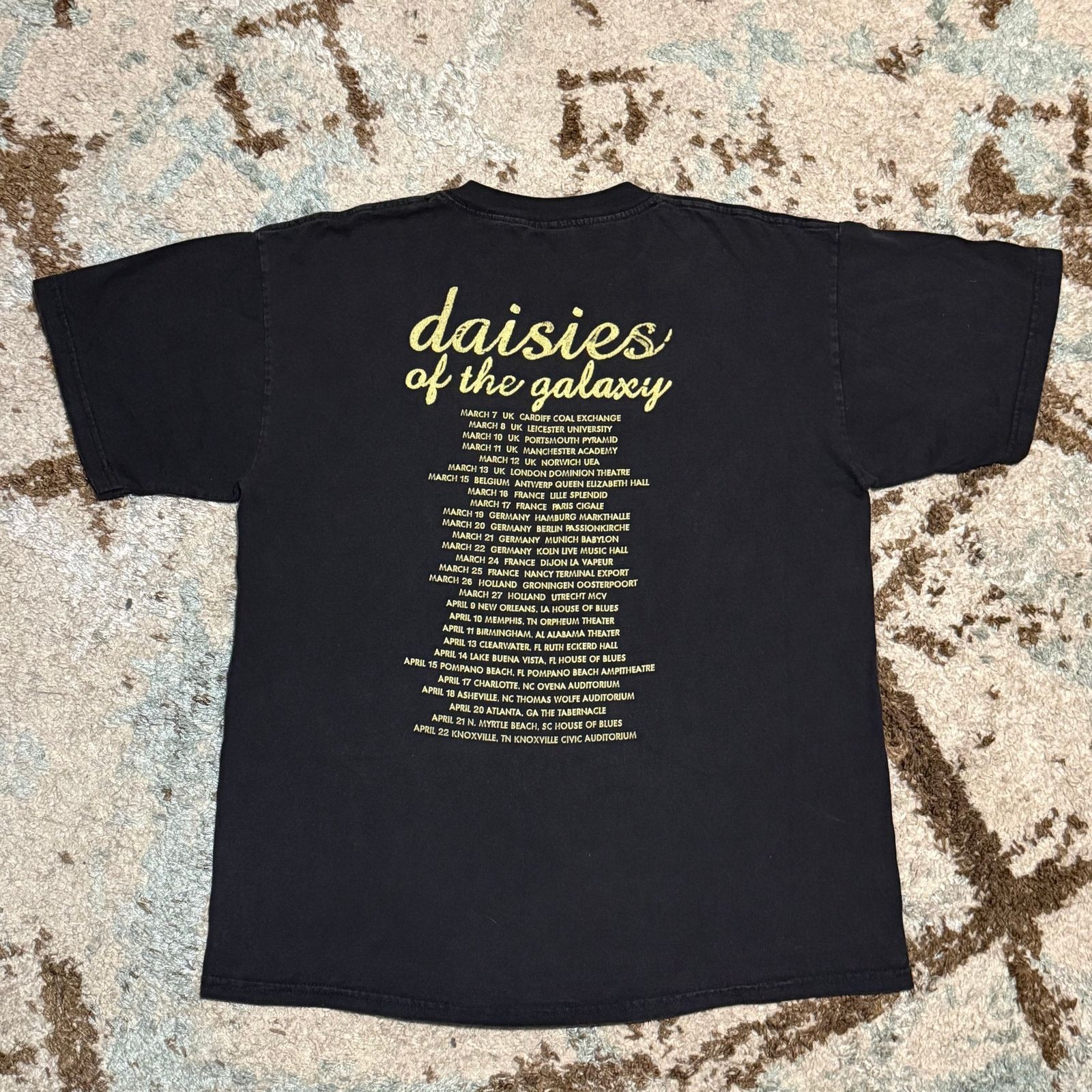 Band Tees × Tultex × Vintage Vintage Eels Daisies of the Galaxy Shirt Large 2000 Indie Size US L / EU 52-54 / 3 - 3 Thumbnail