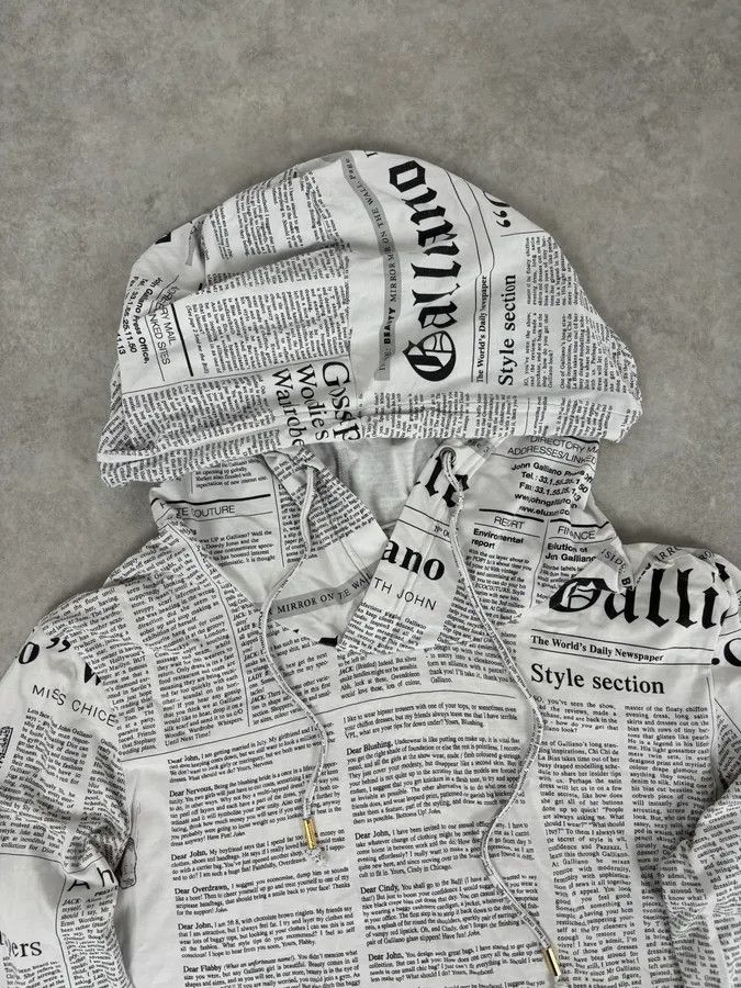 John Galliano 2000s John Galliano Black & White Gazette Newspaper Light Hoodie Size US M / EU 48-50 / 2 - 4 Thumbnail