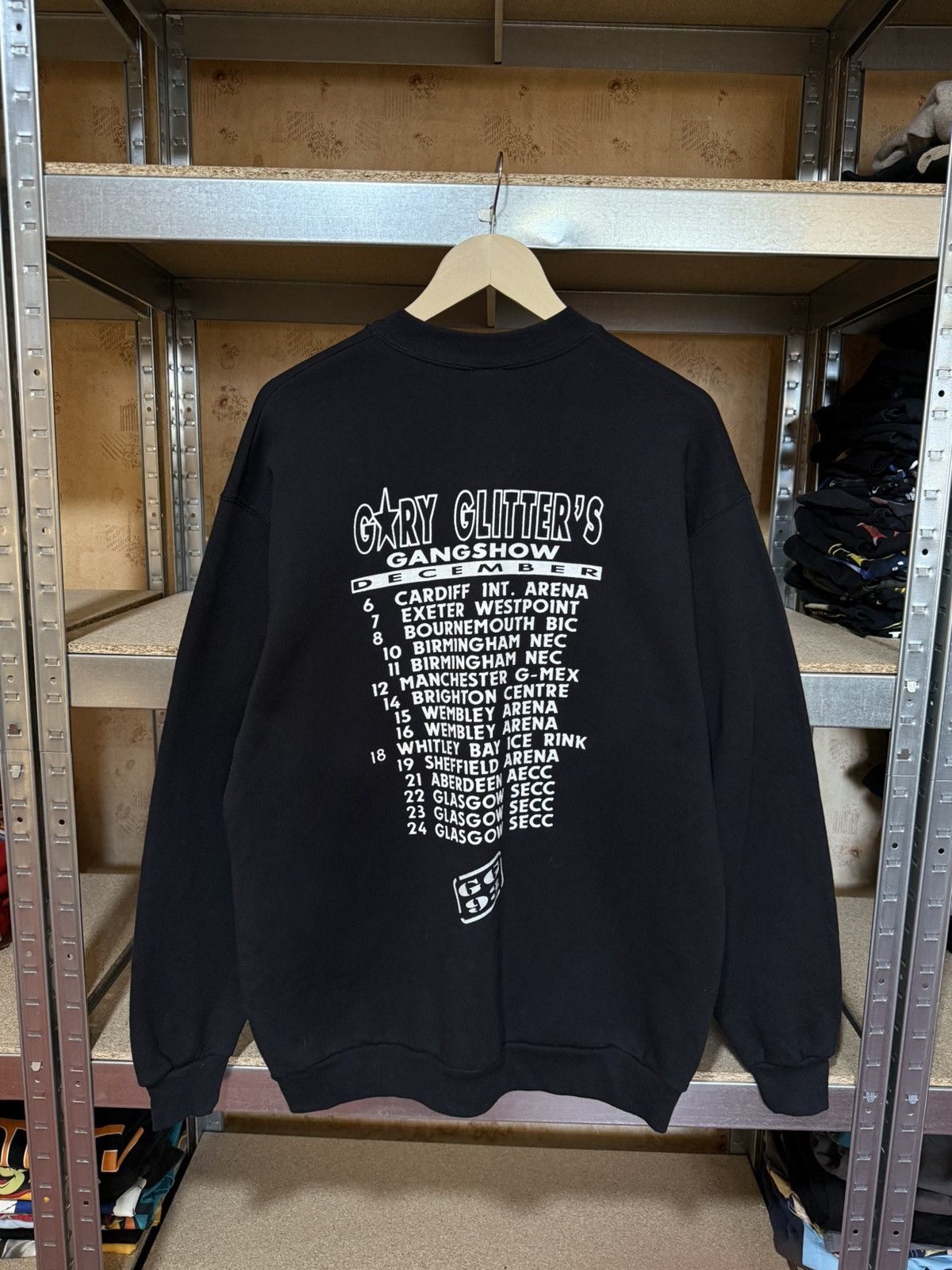 Band Tees × Vintage Vintage Gary Glitter Gangshow December Tour 1993 Sweatshirt Size US XL / EU 56 / 4 - 2 Thumbnail