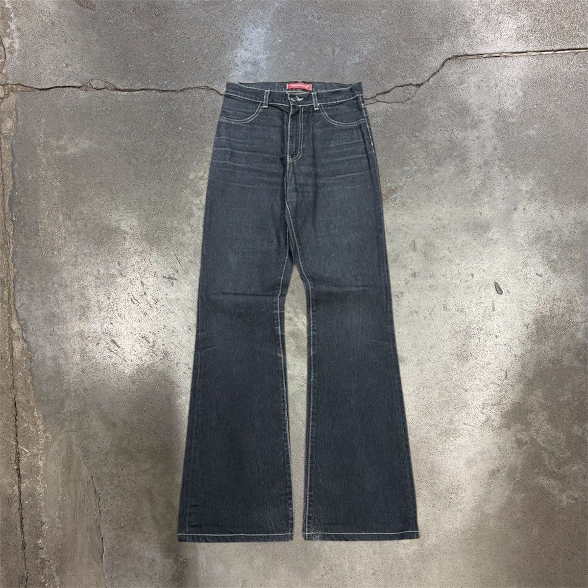Vintage Vintage Y2K Baggy Wide Leg Flared Jeans Grunge Faded Logo 32 Size 32" / US 10 / IT 46 - 1 Thumbnail