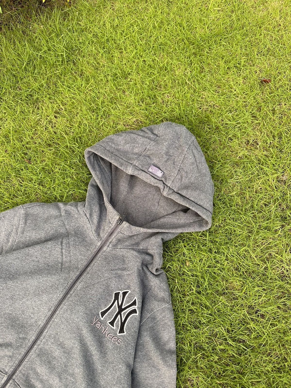 MLB × Vintage MLB X YANKEES VINTAGE BIG LOGO STREETWEAR ZIP HOODIE Size US L / EU 52-54 / 3 - 6 Thumbnail