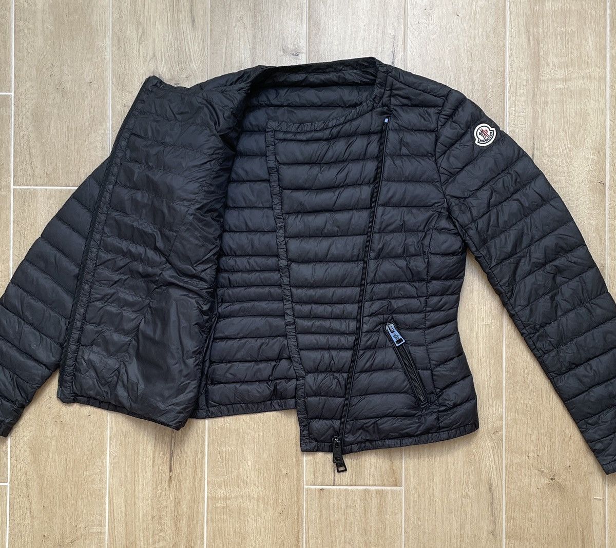Moncler MONCLER LADIS GIOBBOTTO DOWN JACET Size M / US 6-8 / IT 42-44 - 10 Thumbnail