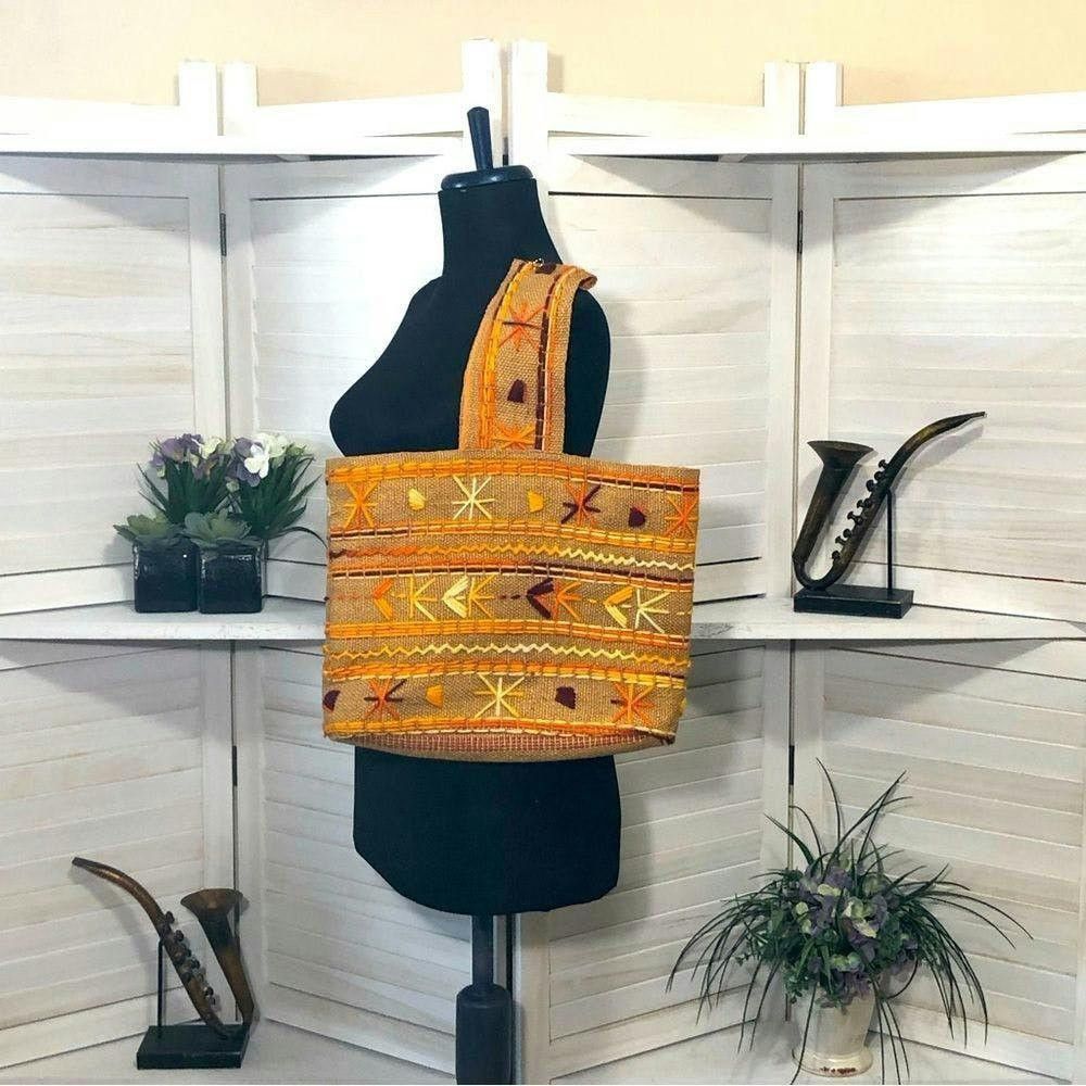 Vintage Vtge boho burlap tote elbow bag purse yarn embroidered Size ONE SIZE - 1 Thumbnail
