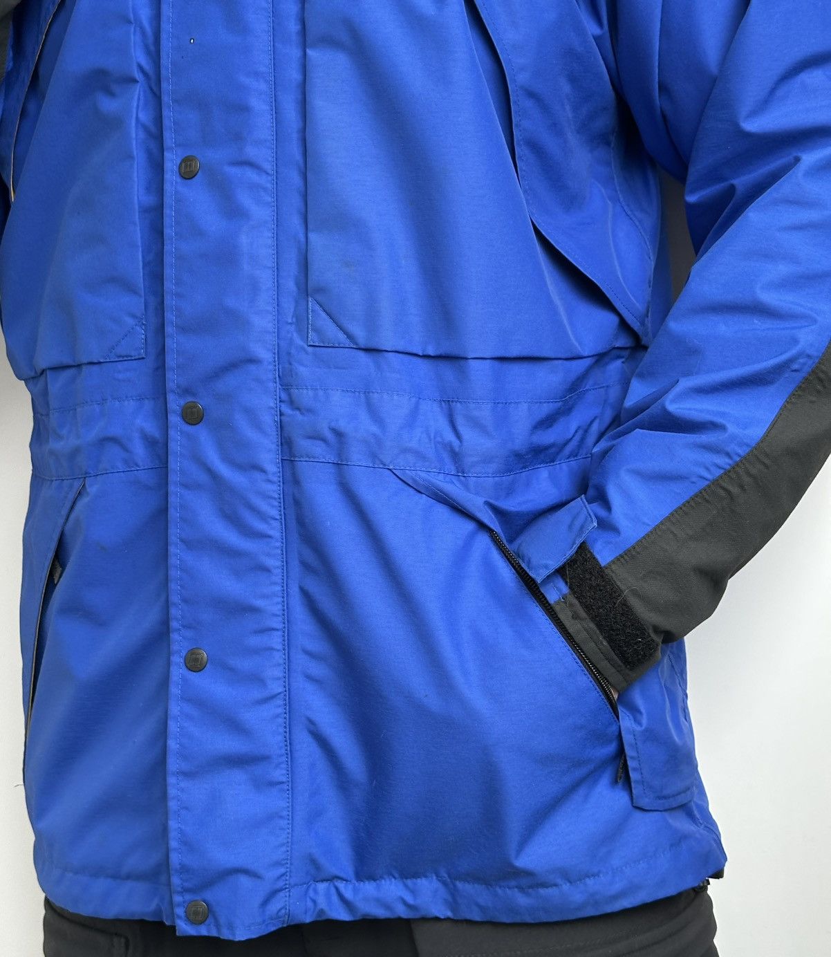 Berghaus Berghaus Mera Peak Goretex Waterproof Outdoor Jacket Size L Size US L / EU 52-54 / 3 - 7 Thumbnail