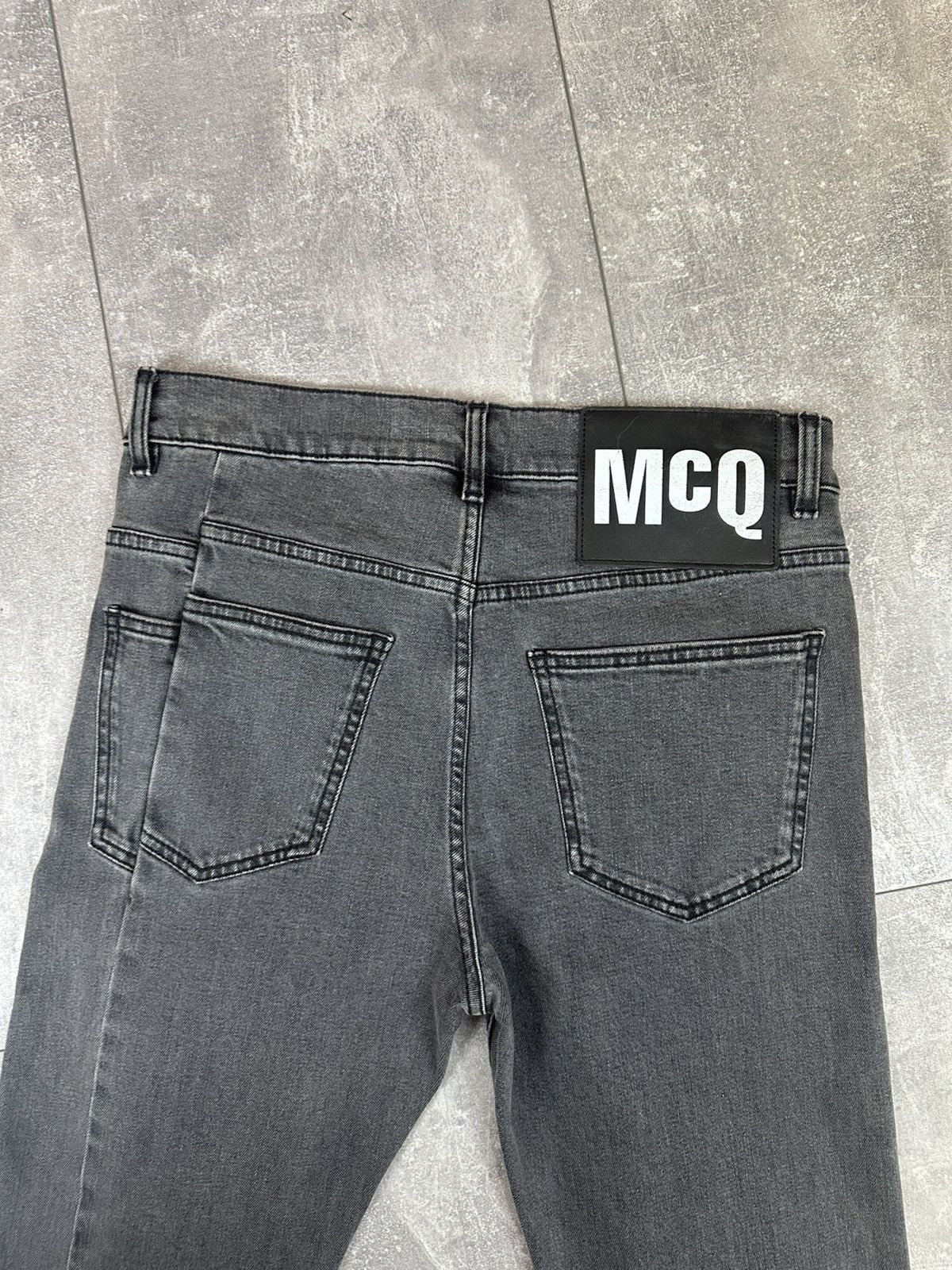 Alexander McQueen Alexander McQueen Vintage Luxury Grey Jeans Size US 29 - 4 Thumbnail