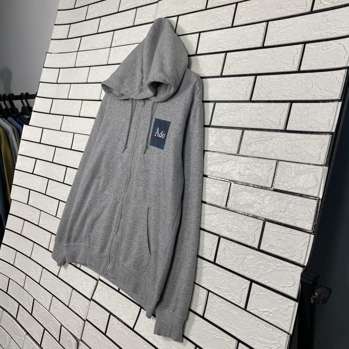 Japanese Brand Vintage Zipper Hoodie Ado Cartoon Big Logo Size US L / EU 52-54 / 3 - 3 Thumbnail