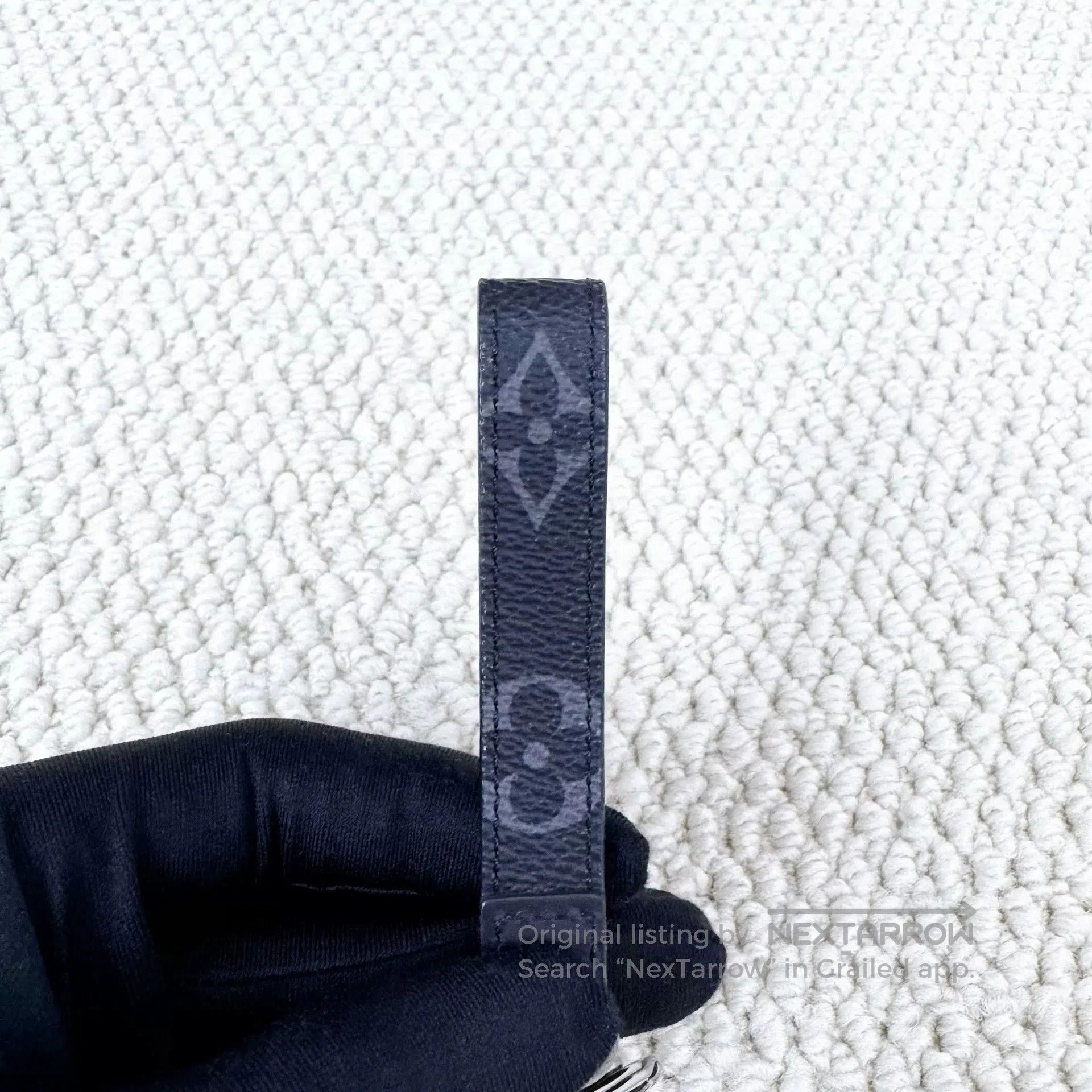 Louis Vuitton Louis Vuitton Monogram Keychain. Size ONE SIZE - 2 Thumbnail