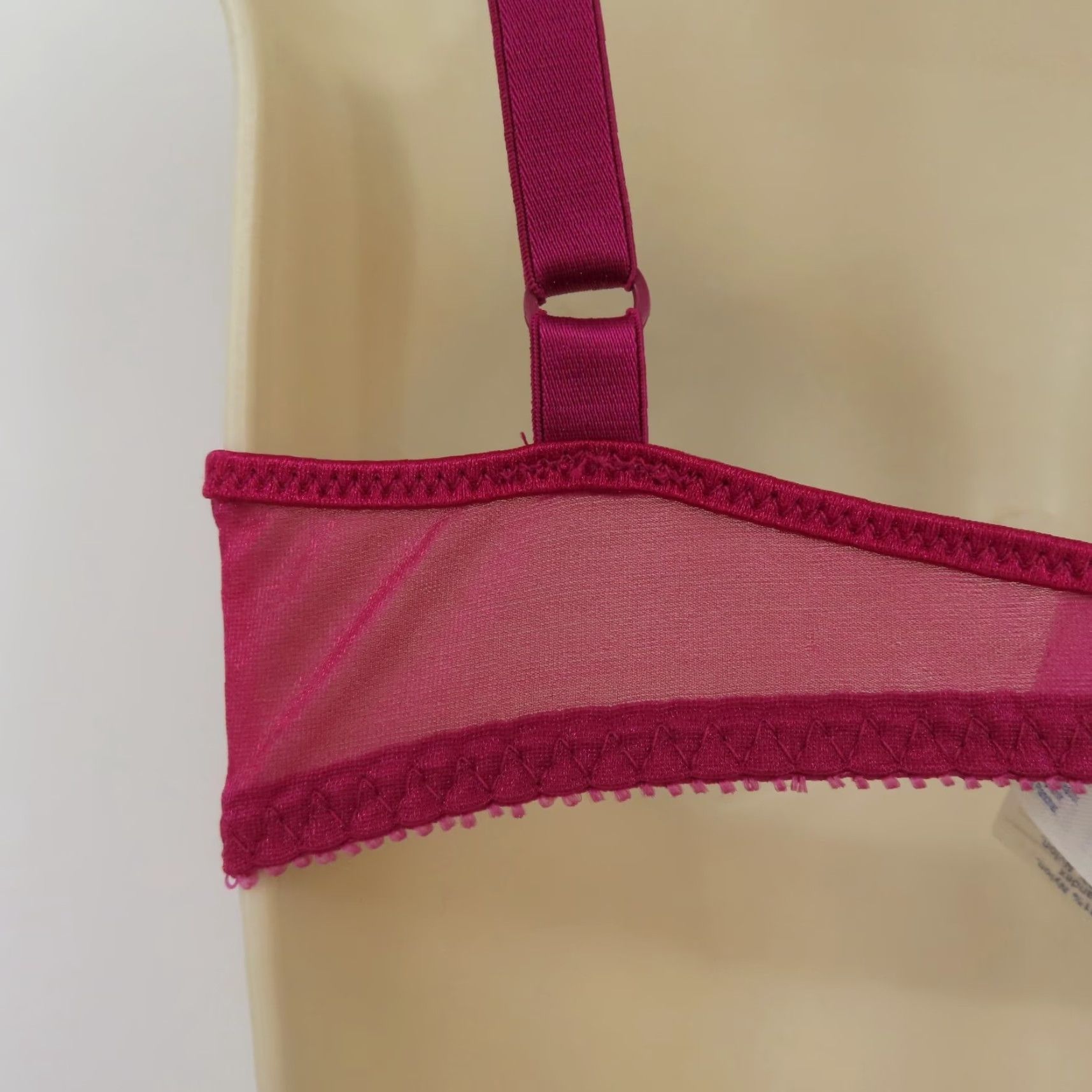 Vintage VINTAGE Vassarette Bra 36B Red Virtue 75256 Underwire T-Shirt No Padding NWT Womens Girls Ladies Mens Size ONE SIZE - 7 Thumbnail