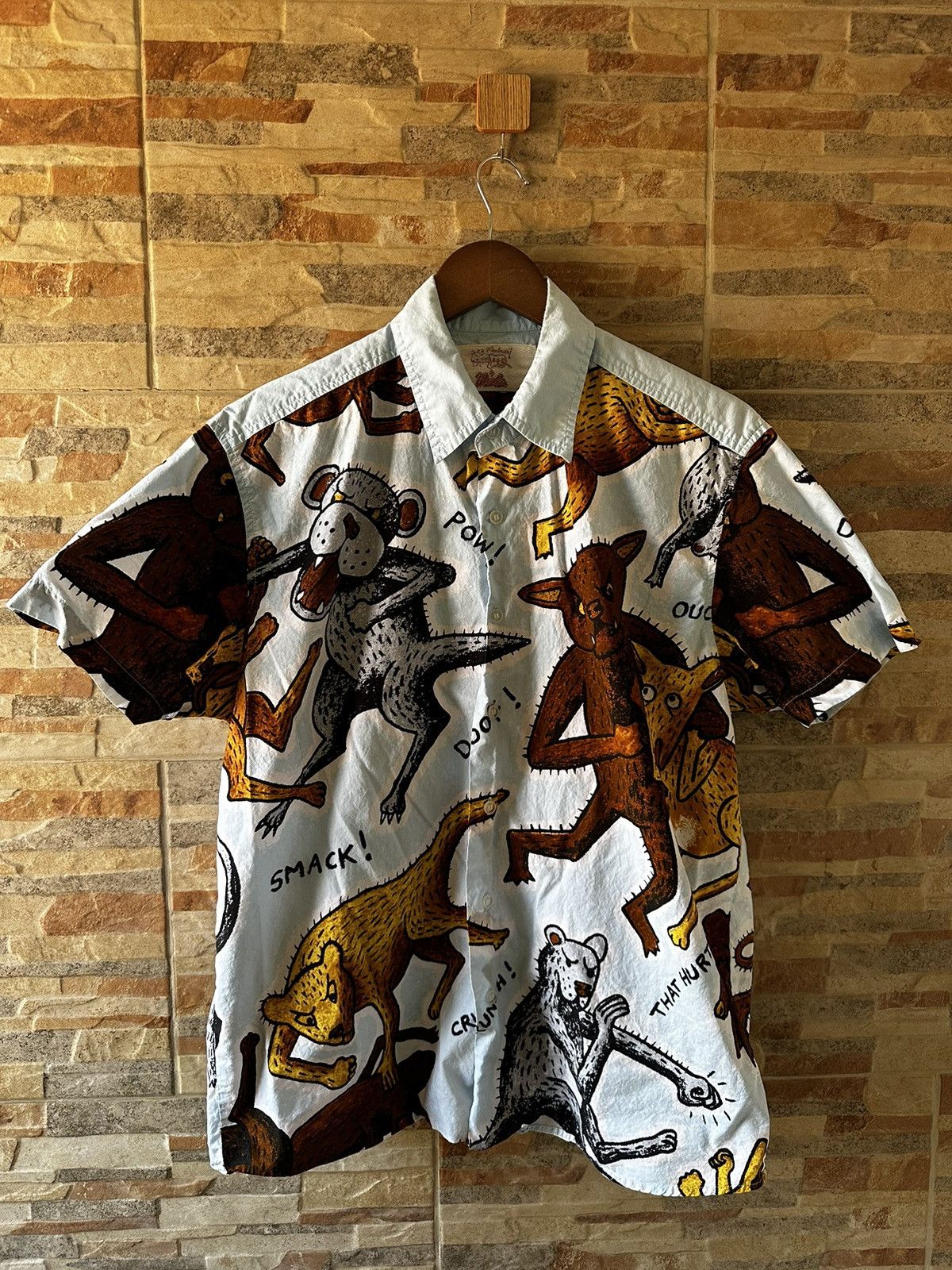 Mambo × Vintage 🔥Vintage Mambo Fighting Furry Animals Hawaiian Print Shirt Size US S / EU 44-46 / 1 - 1 Thumbnail