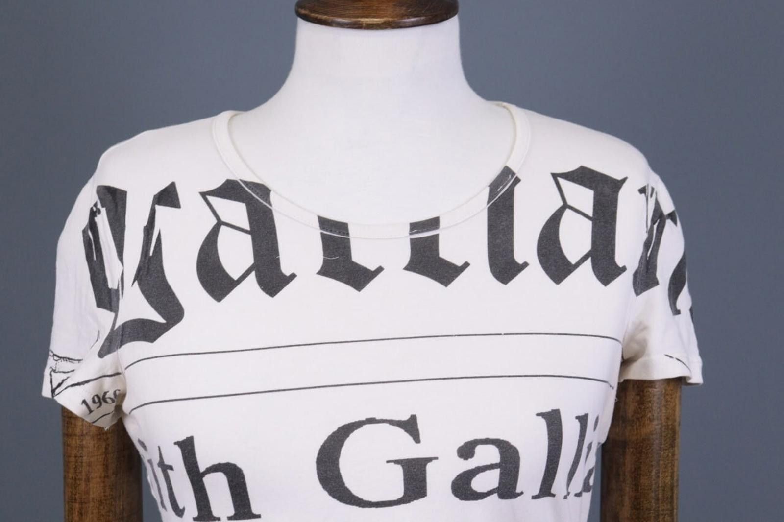 John Galliano Galliano White Short Sleeve Text Printed Short Size M Size M / US 6-8 / IT 42-44 - 3 Thumbnail