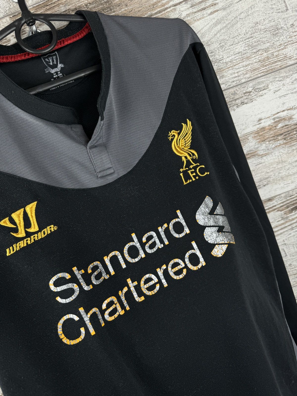 Vintage Mens Vintage Warrior Liverpool FC Long-sleeve T-shirt jersey Size US M / EU 48-50 / 2 - 7 Thumbnail