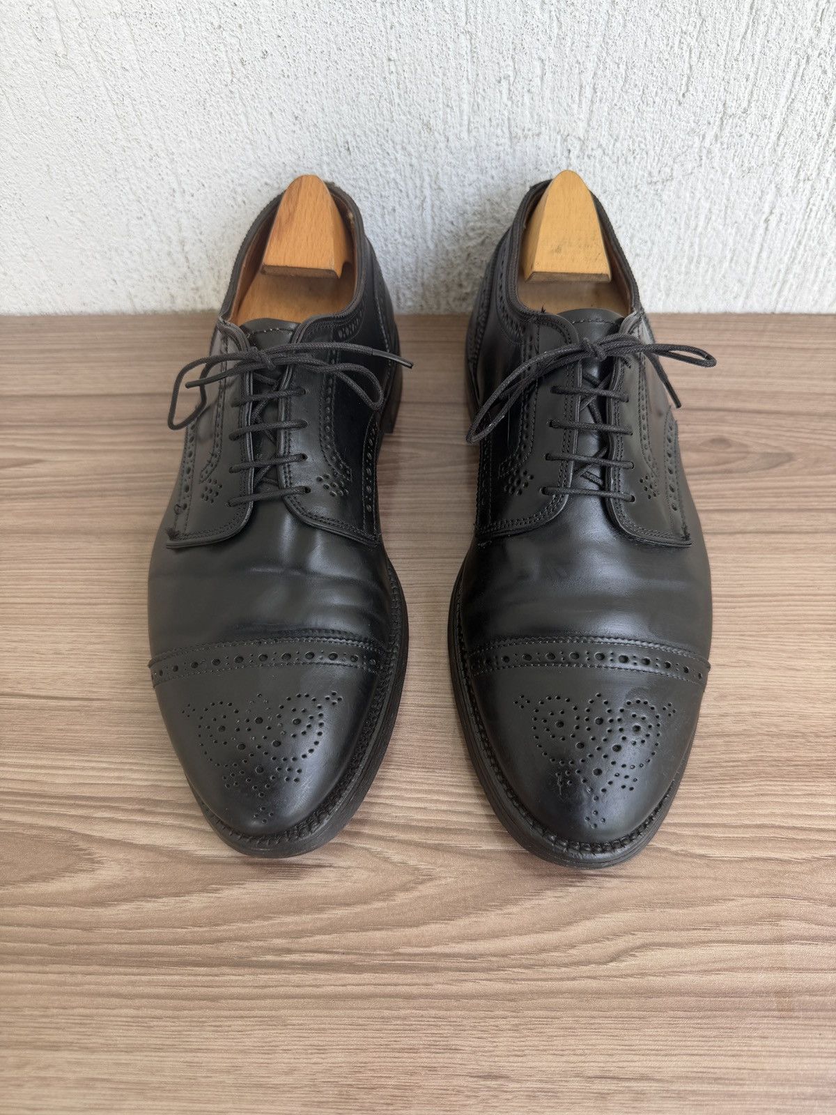 Alden × Drake's Shell cordovan brogue derby Size US 8.5 / EU 41-42 - 6 Thumbnail