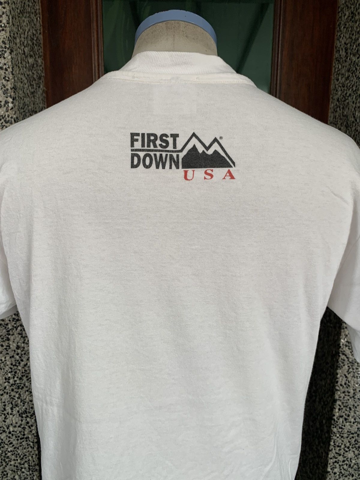 Vintage Vintage 90s First Down Big Logo T Shirt Size US M / EU 48-50 / 2 - 7 Thumbnail