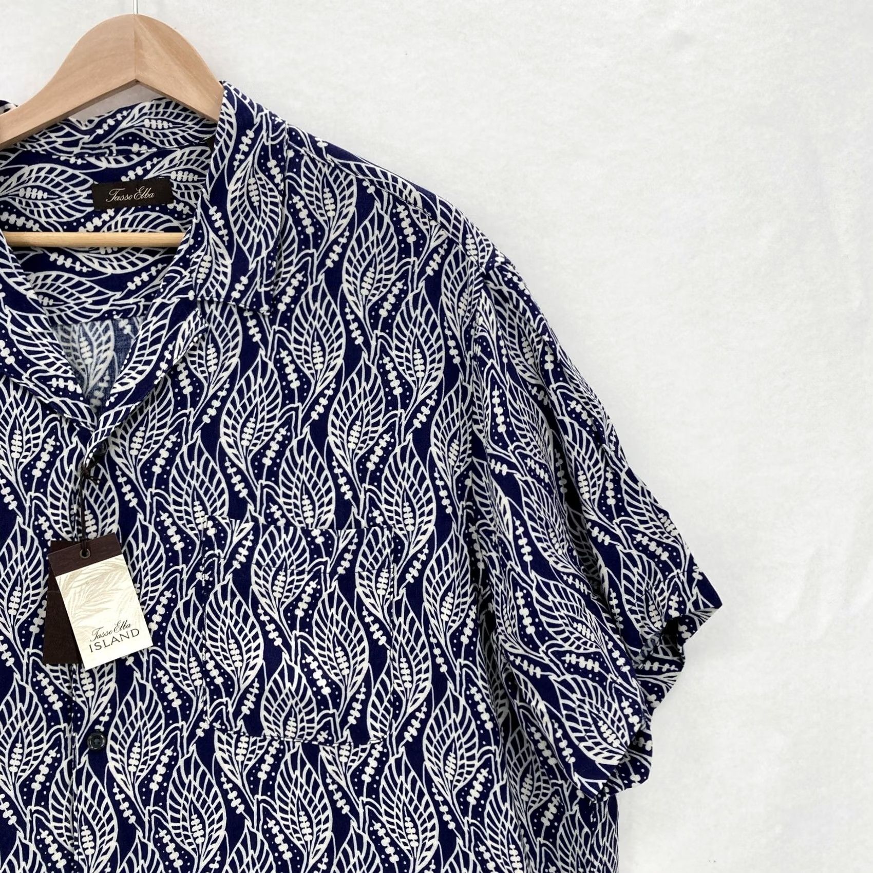 Tasso Elba Tasso Elba Island Shirt Mens 2XL Navy Silk Blend Tropical Leaf Hawaiian Aloha Shirt Size US XXL / EU 58 / 5 - 2 Thumbnail