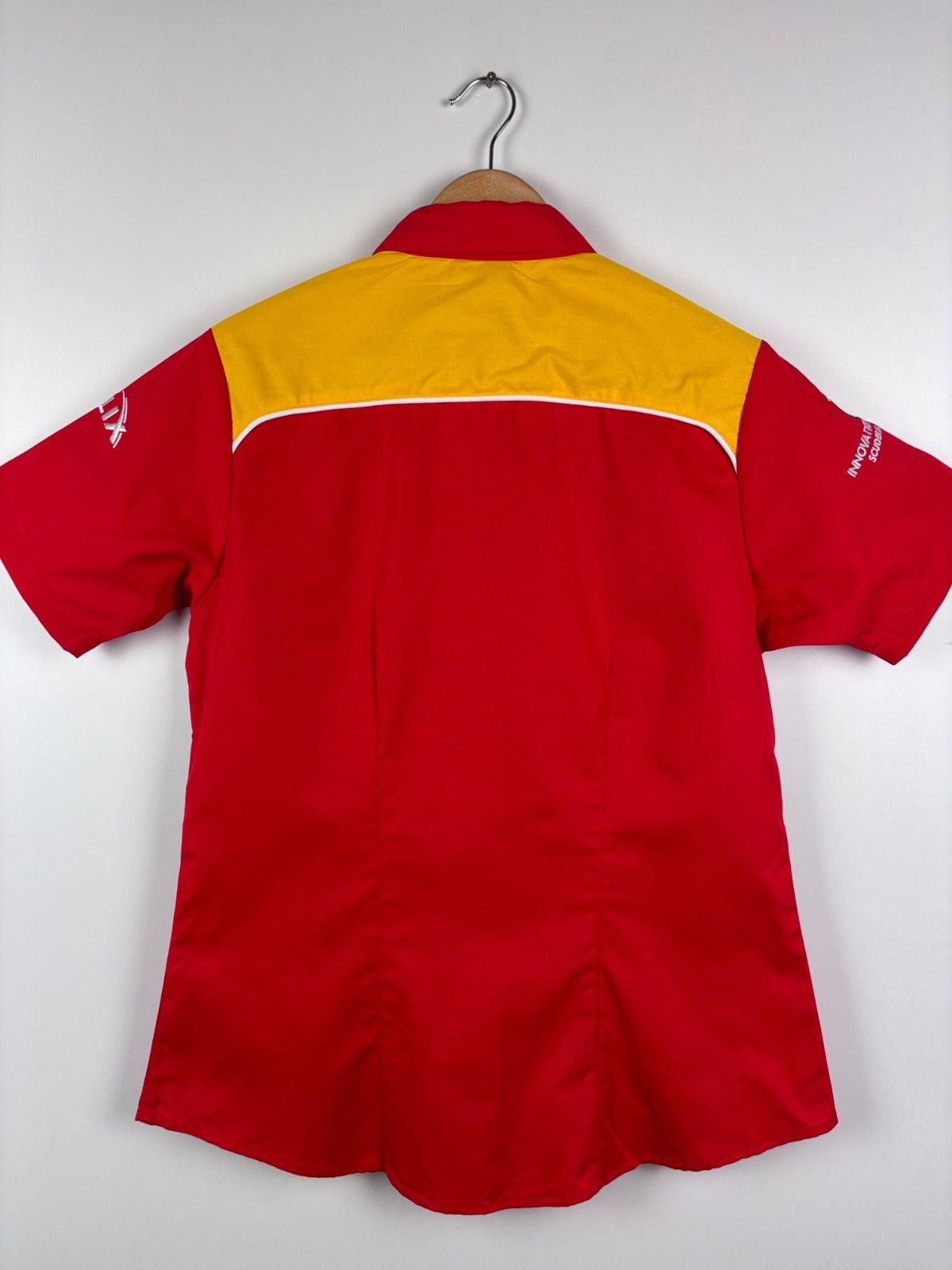 Ferrari Vtg Shell V-Power Scuderia Ferrari Formula 1 Team Shirt M Size M / US 6-8 / IT 42-44 - 5 Thumbnail
