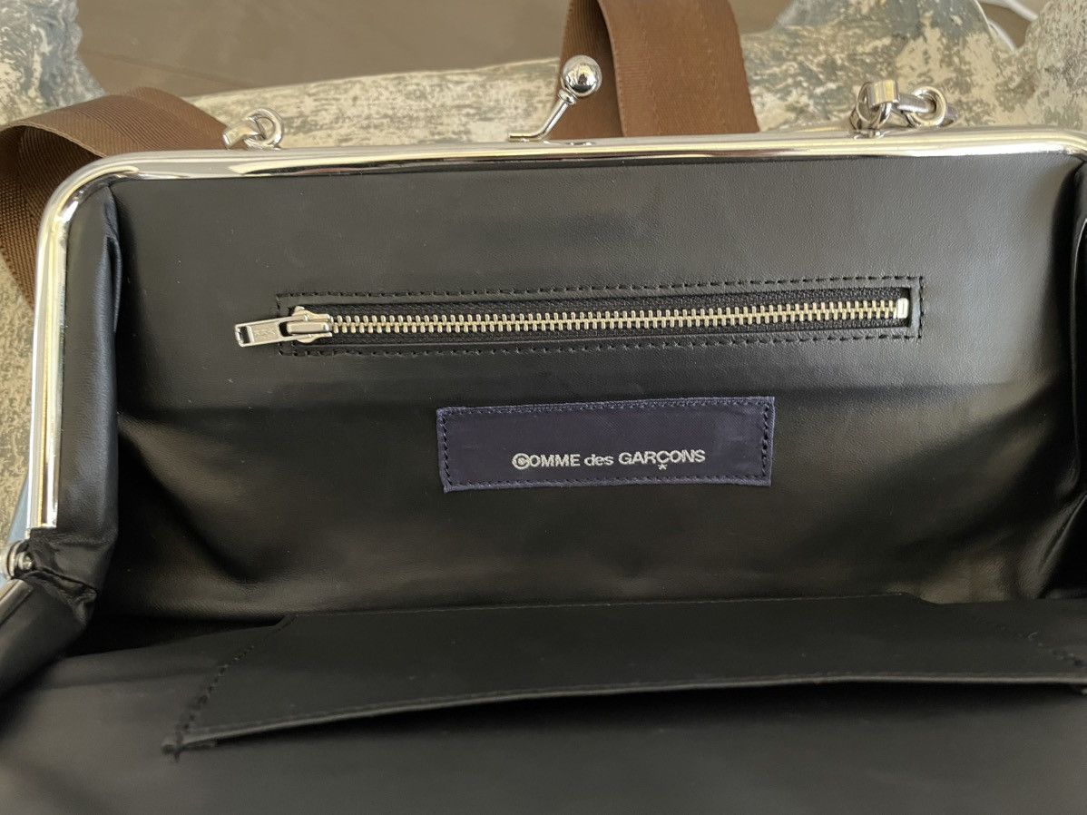 Comme des Garcons Comme des Garsons Kiss Lock Crossbody Bag Size ONE SIZE - 9 Thumbnail