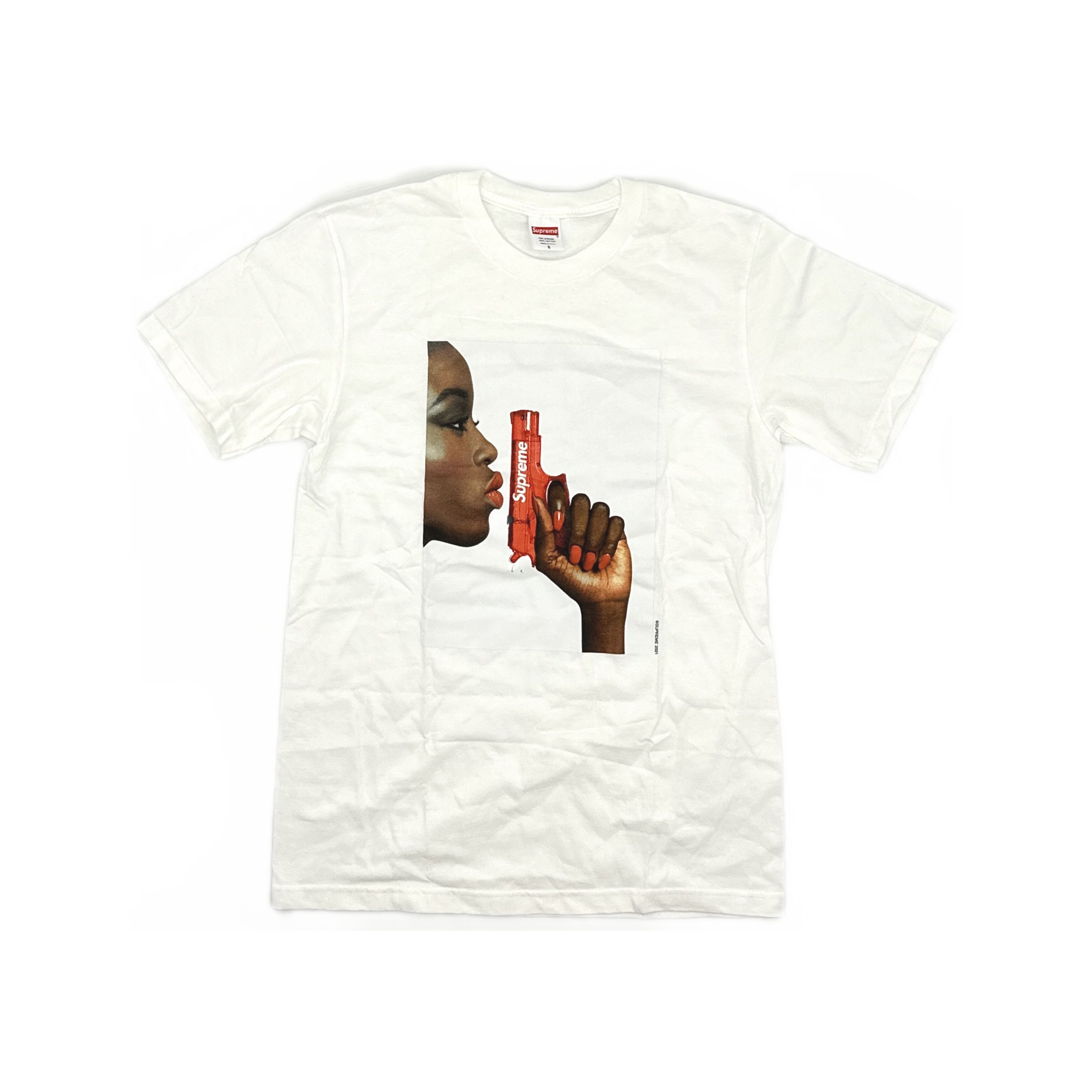 Supreme Supreme Water Pistol Graphic T-Shirt Size S Size US S / EU 44-46 / 1 - 1 Thumbnail