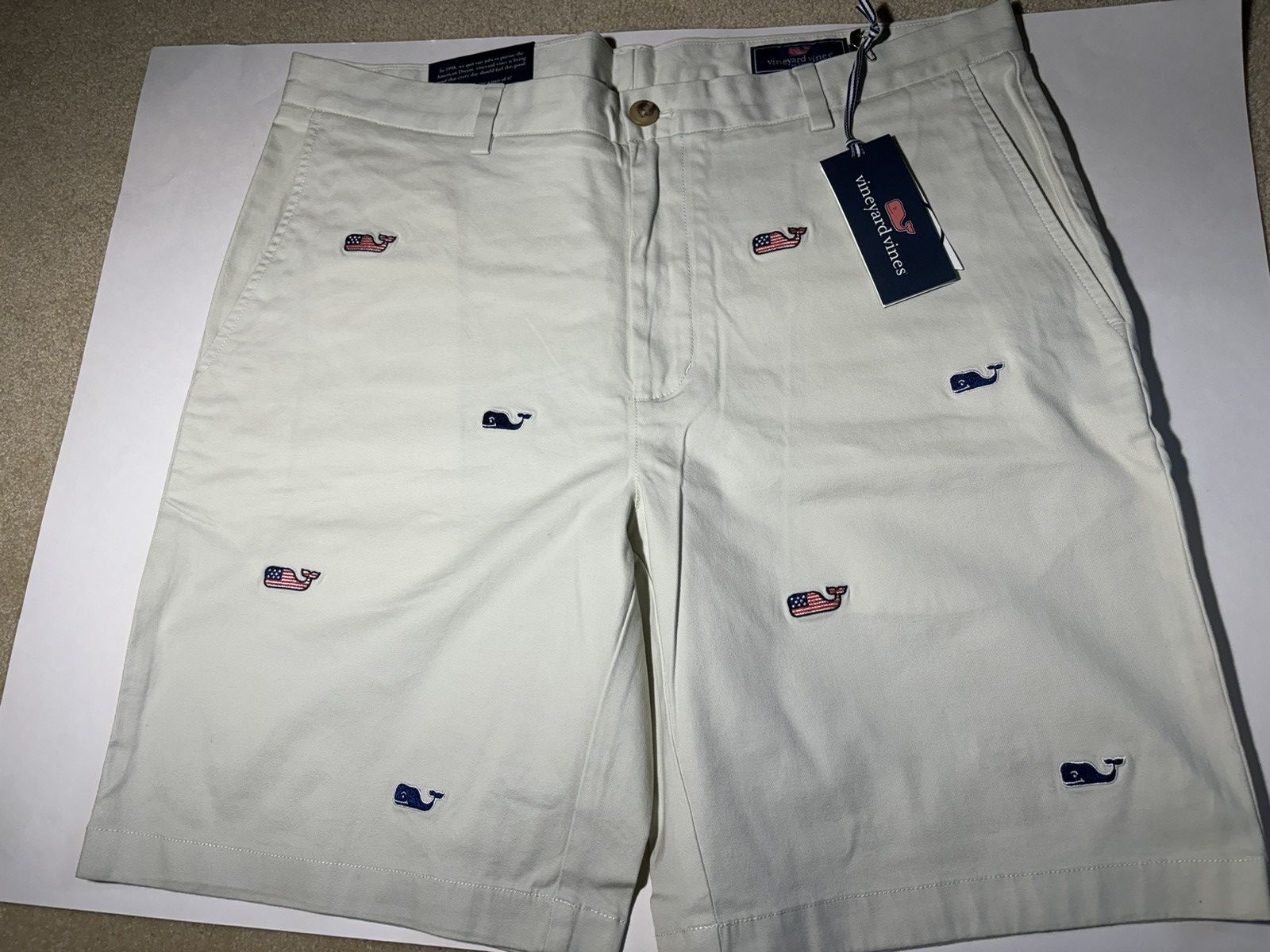 Vineyard Vines Men’s Vineyard Vines Shorts (36” waist) Size US 36 / EU 52 - 6 Thumbnail